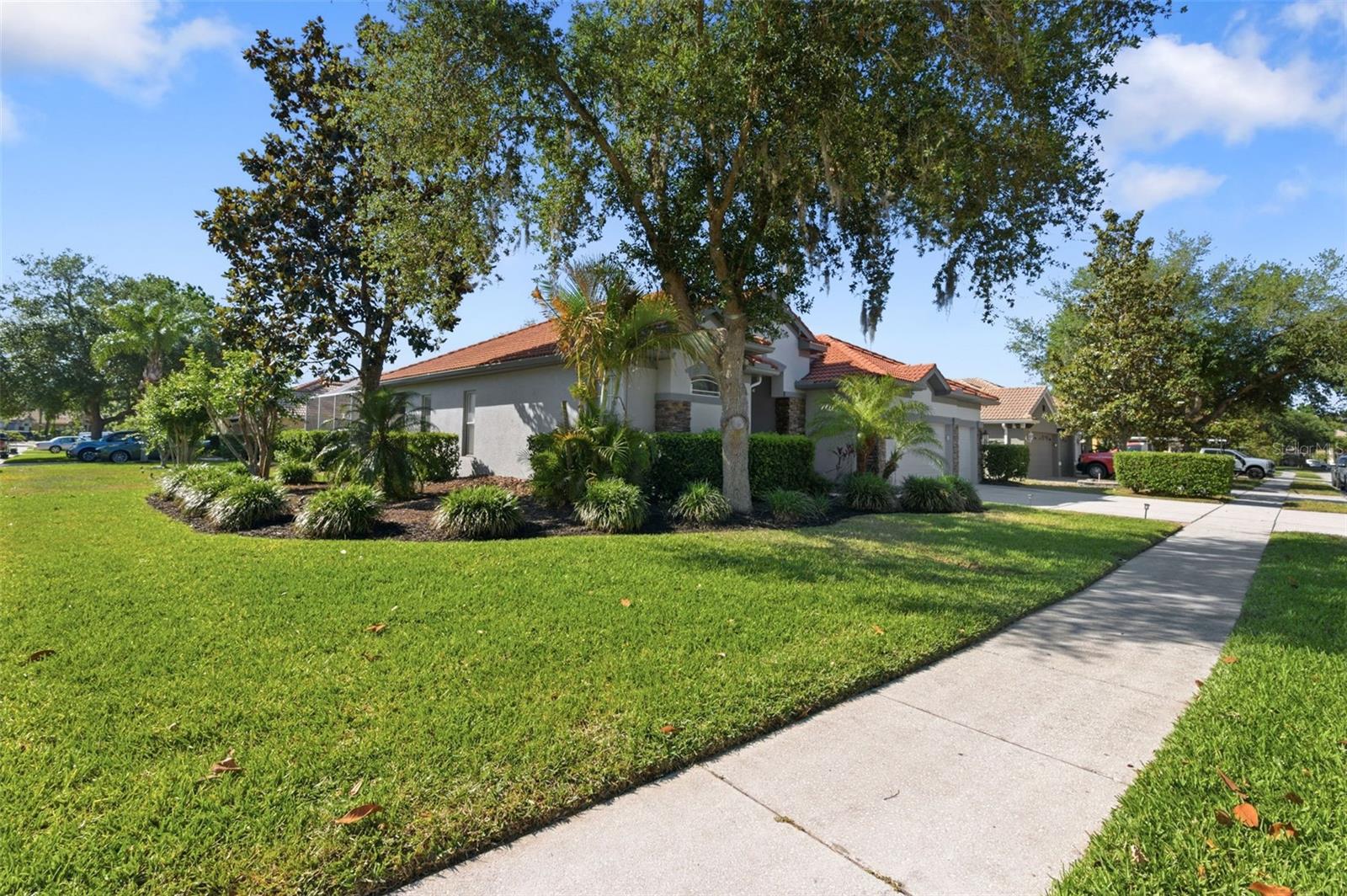Listing photo id 4 for 11508 Oyster Bay Circle