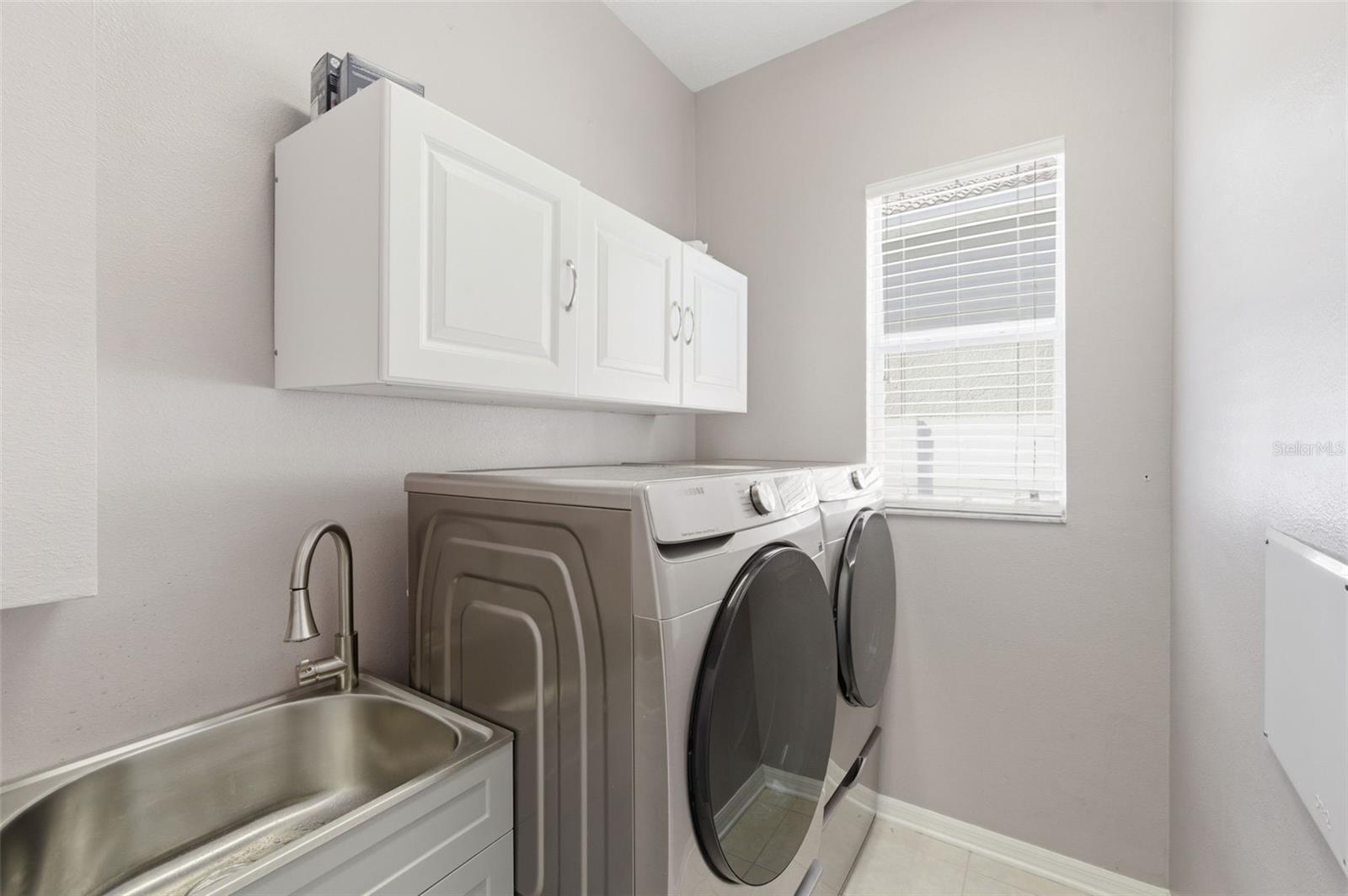 Listing photo id 64 for 11508 Oyster Bay Circle