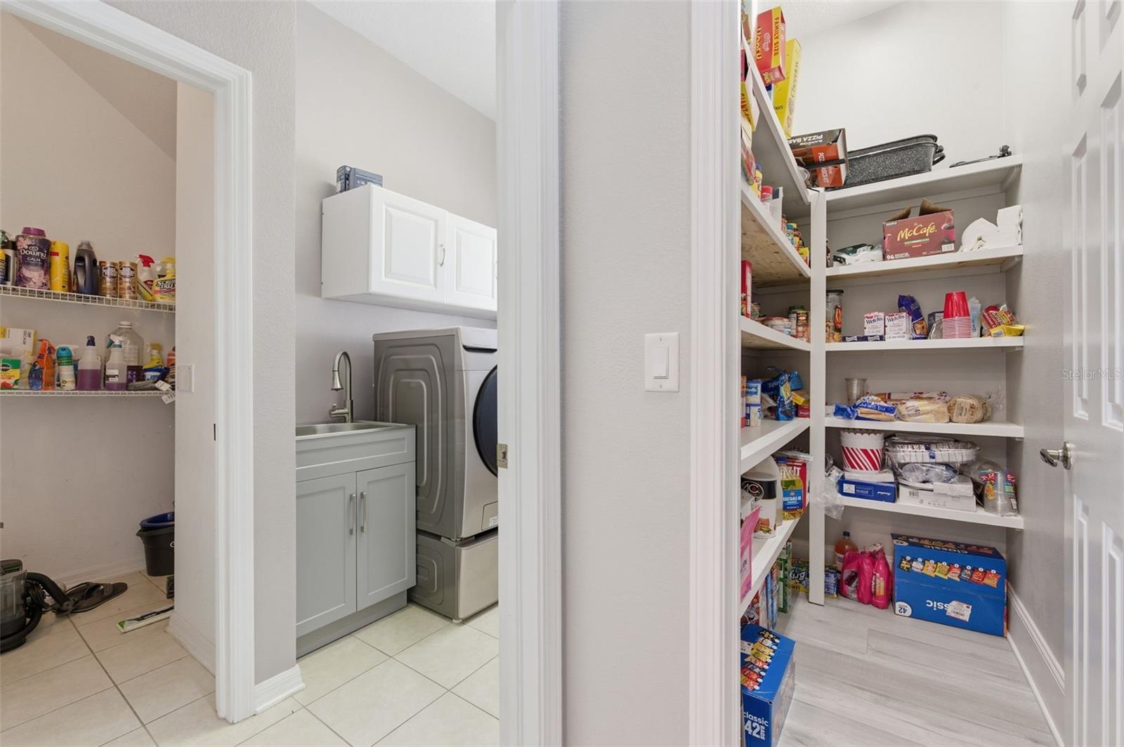 Listing photo id 65 for 11508 Oyster Bay Circle