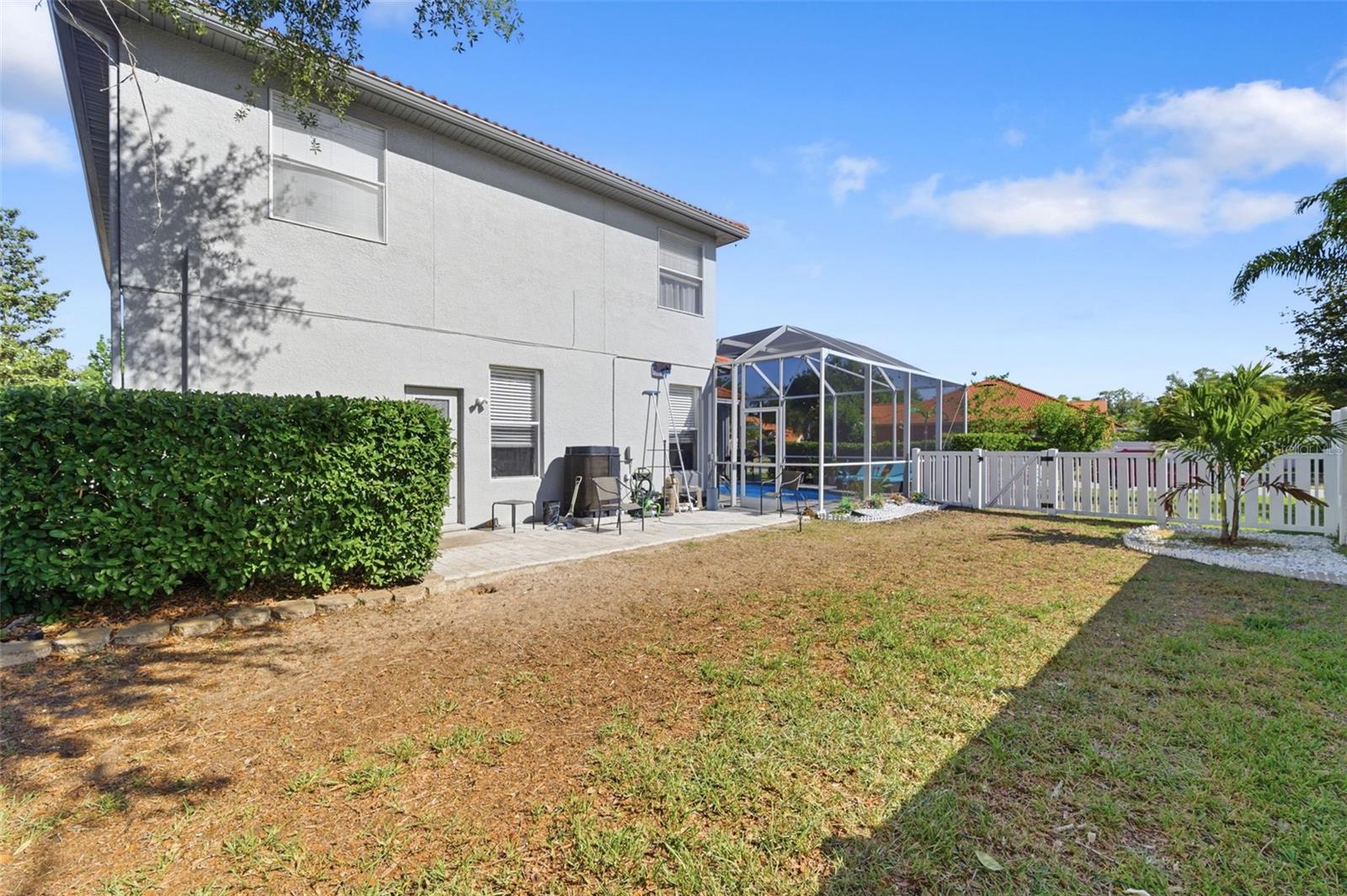 Listing photo id 73 for 11508 Oyster Bay Circle