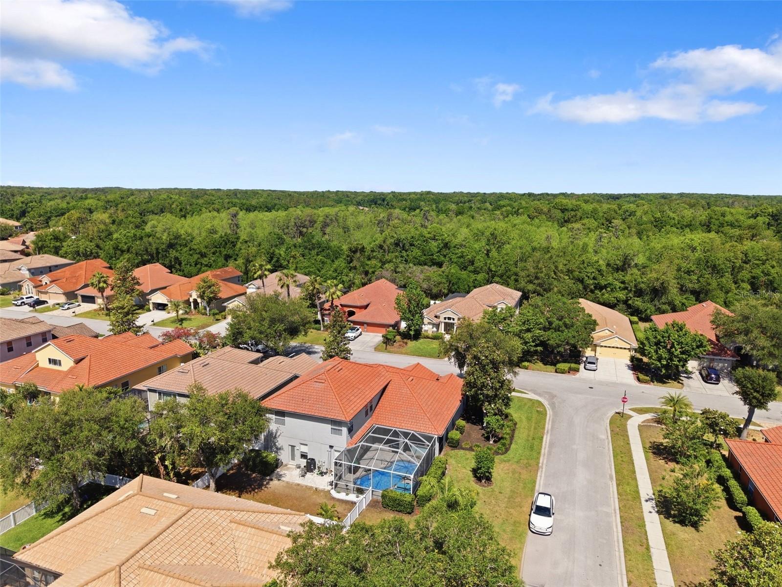 Listing photo id 77 for 11508 Oyster Bay Circle