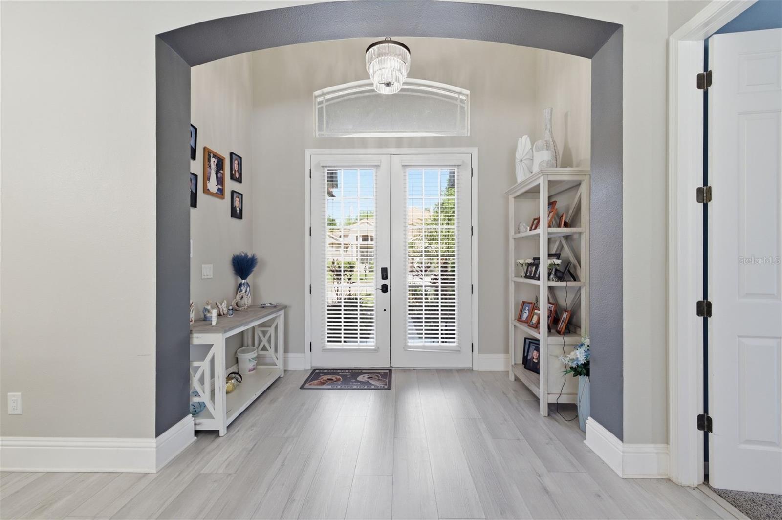 Listing photo id 6 for 11508 Oyster Bay Circle