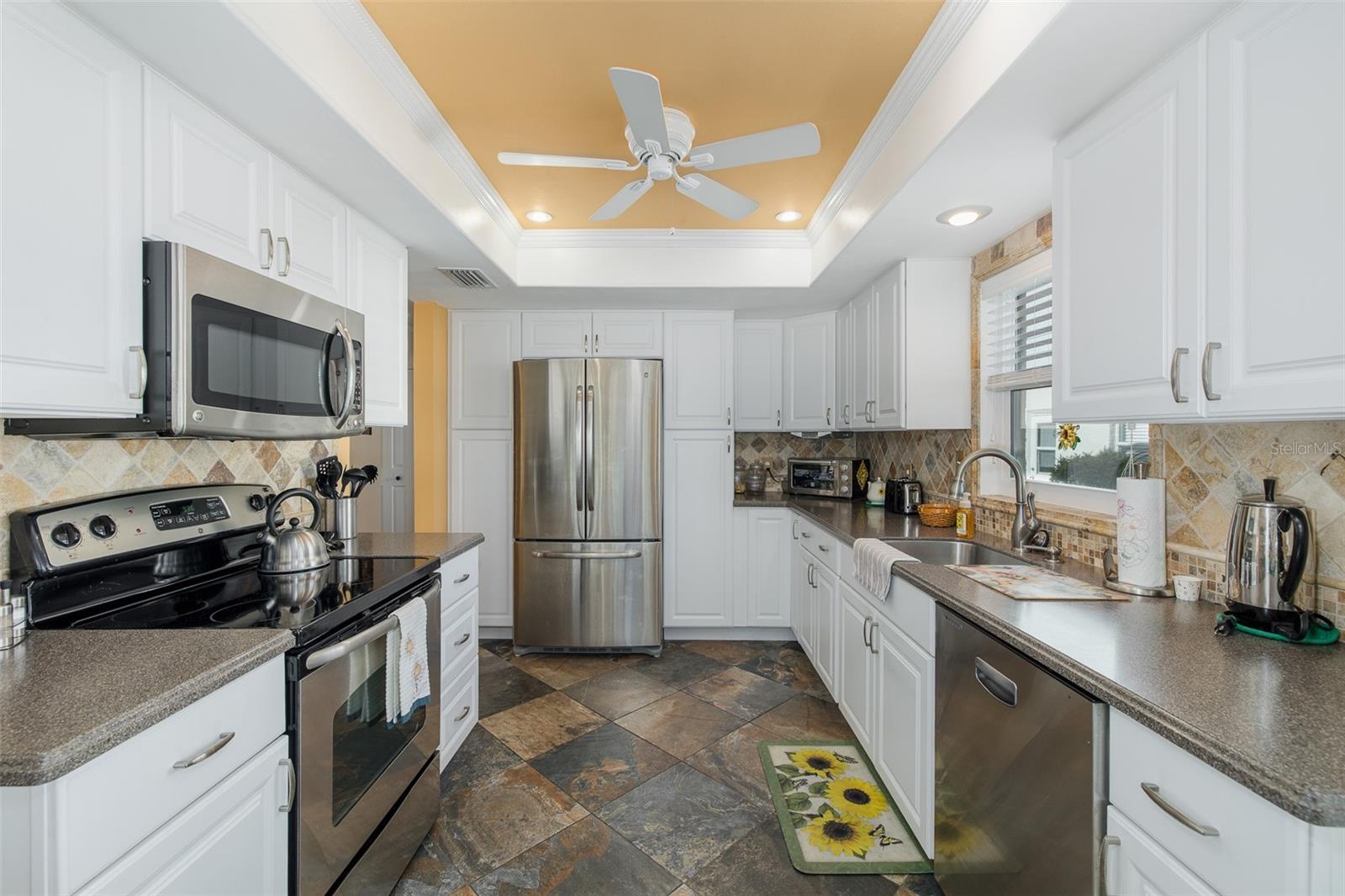 Image 12 of 41 For 9673 Noble Court