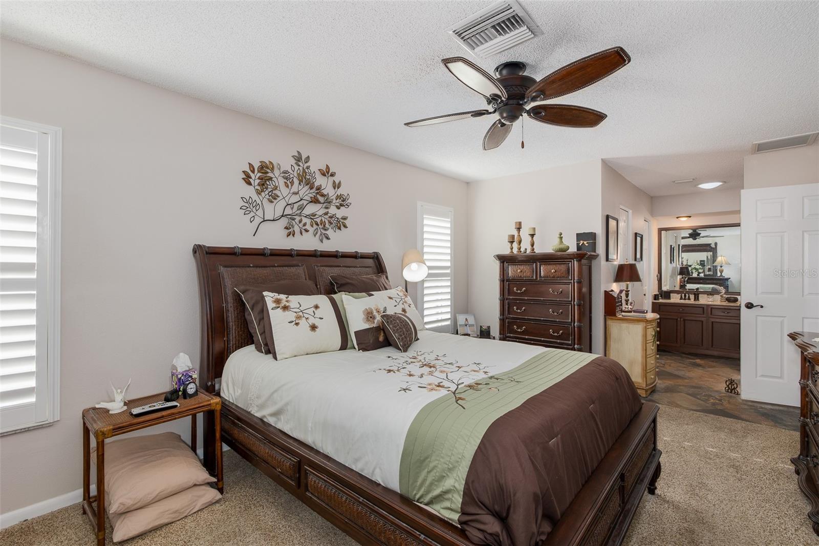 Image 19 of 41 For 9673 Noble Court