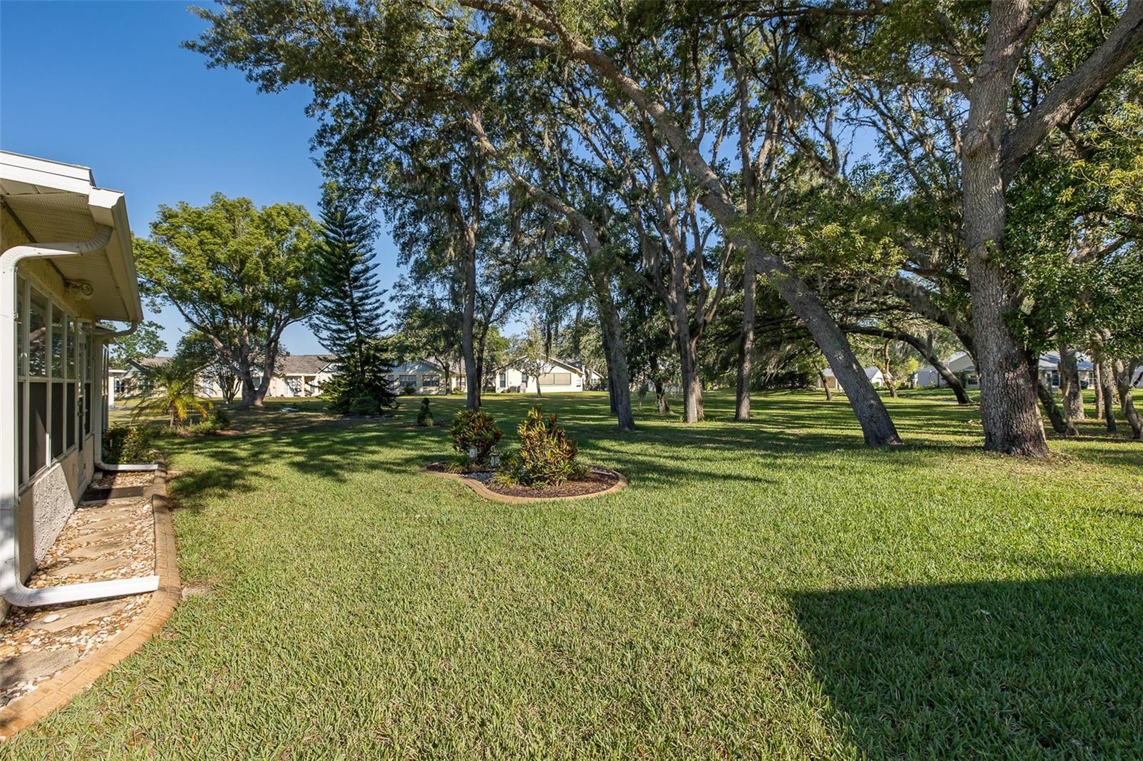 Image 28 of 41 For 9673 Noble Court