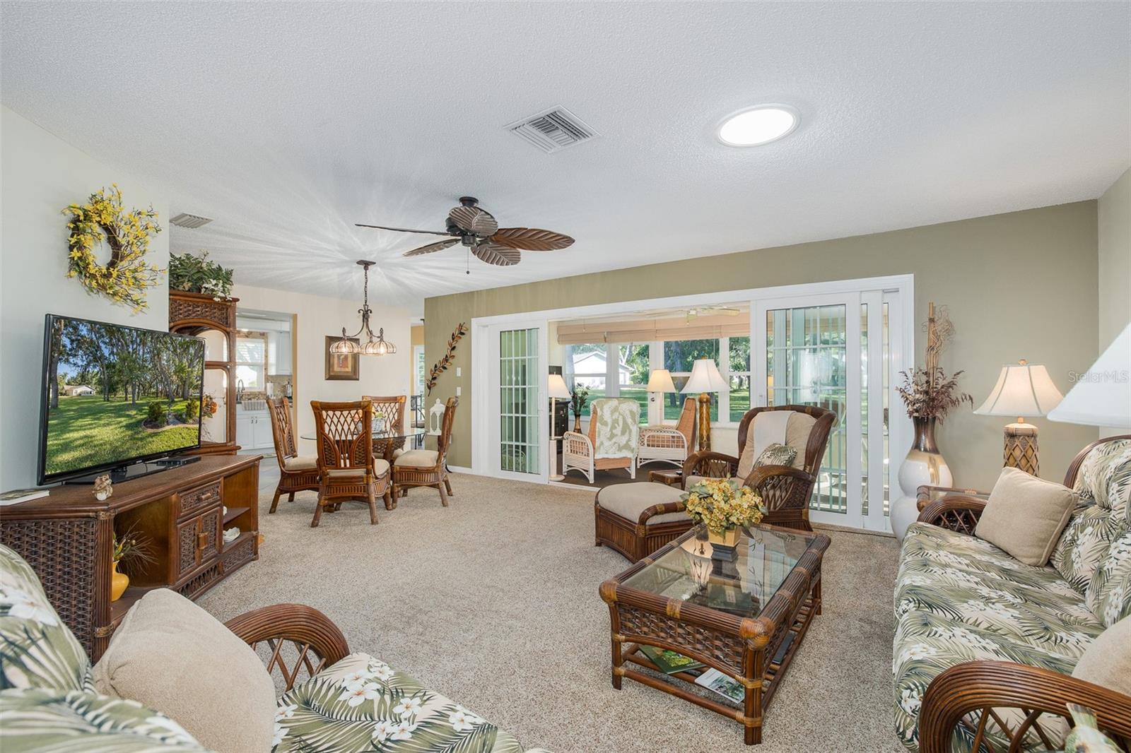 Image 6 of 41 For 9673 Noble Court