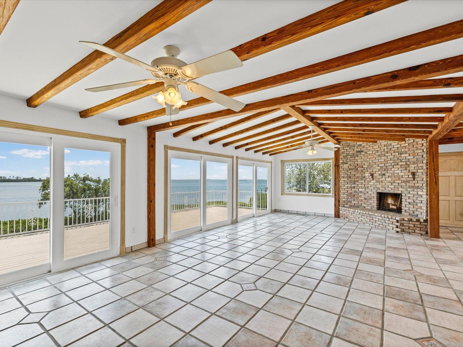 Image 15 of 79 For 1647 Sea Breeze Drive