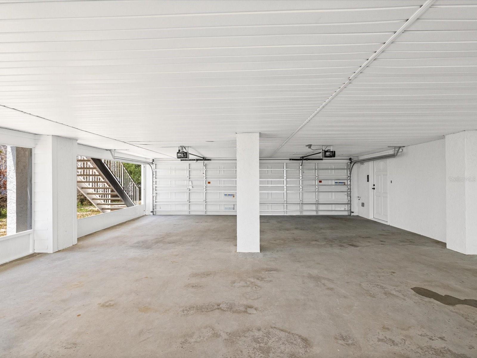 Image 34 of 79 For 1647 Sea Breeze Drive