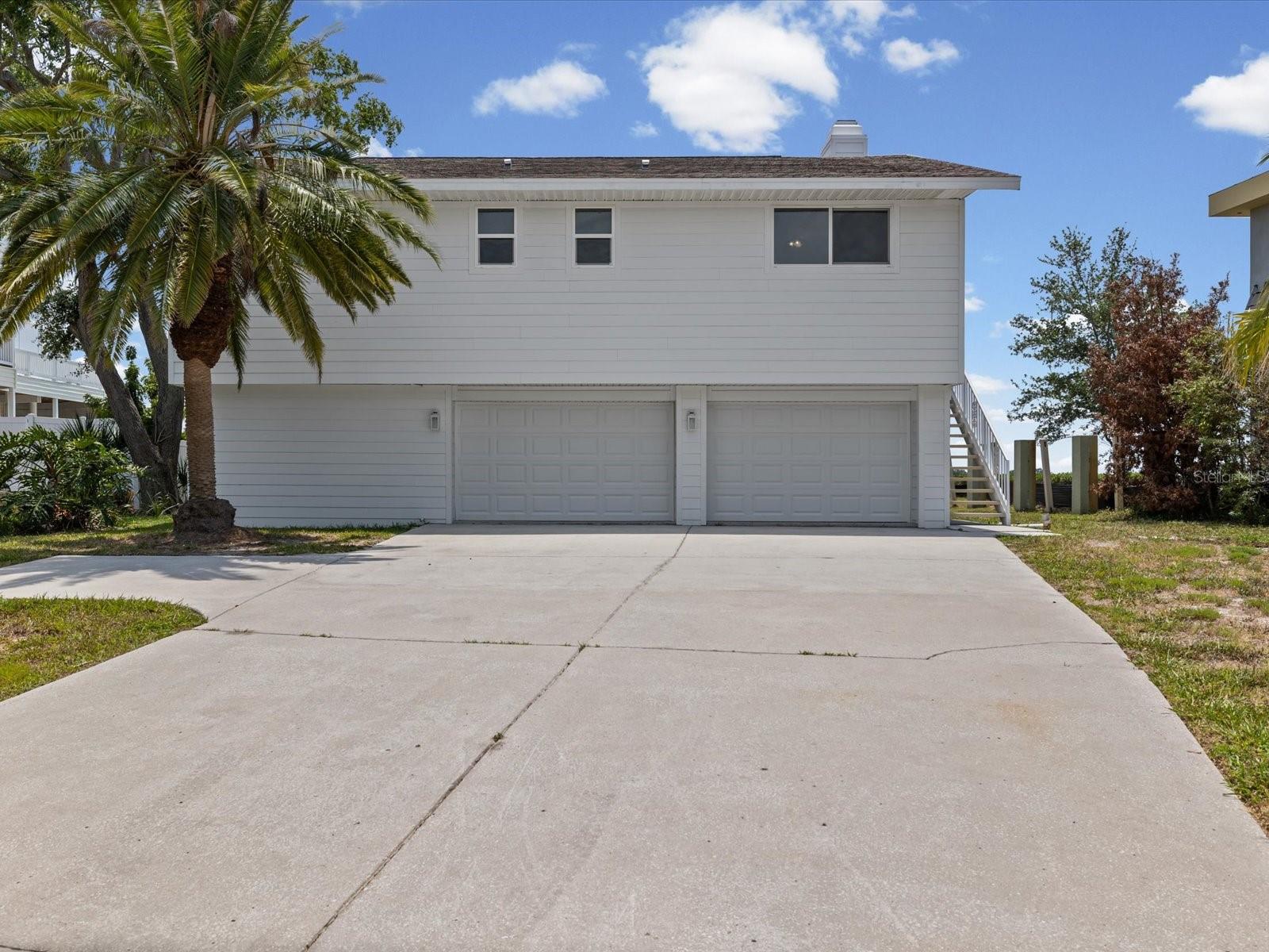 Image 38 of 79 For 1647 Sea Breeze Drive