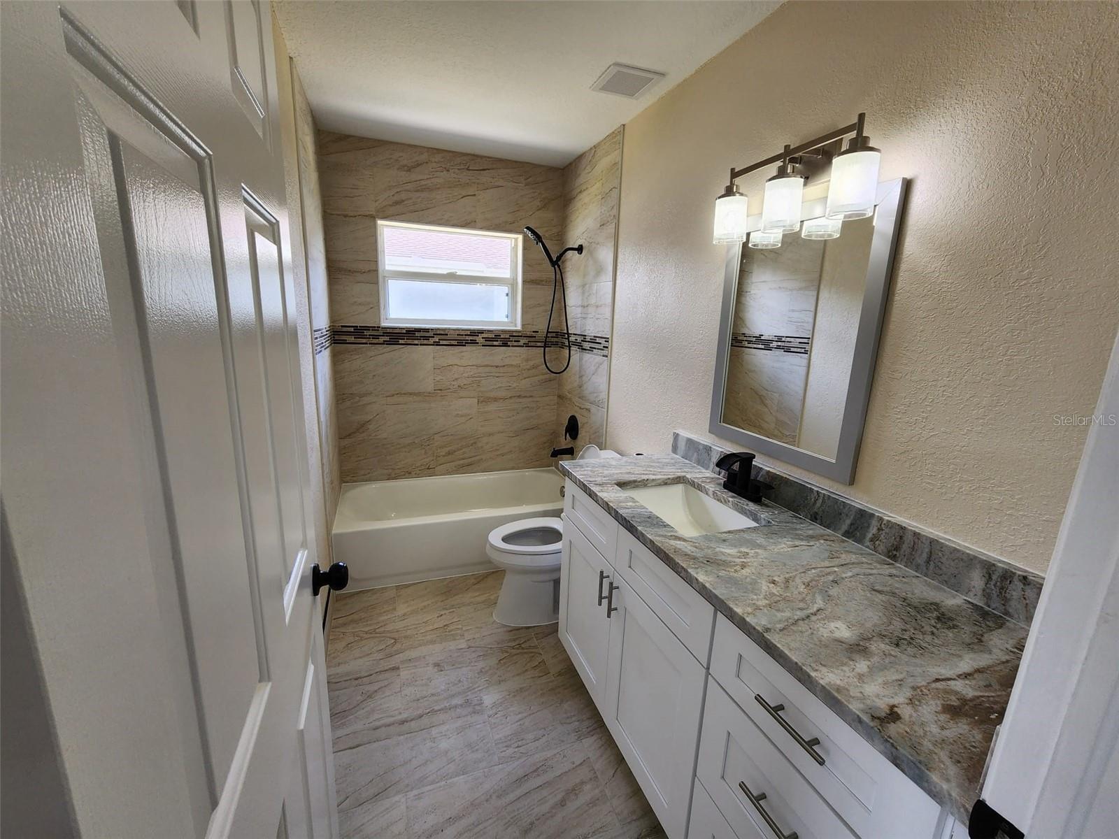 Image 18 of 21 For 29545 Morwen Place