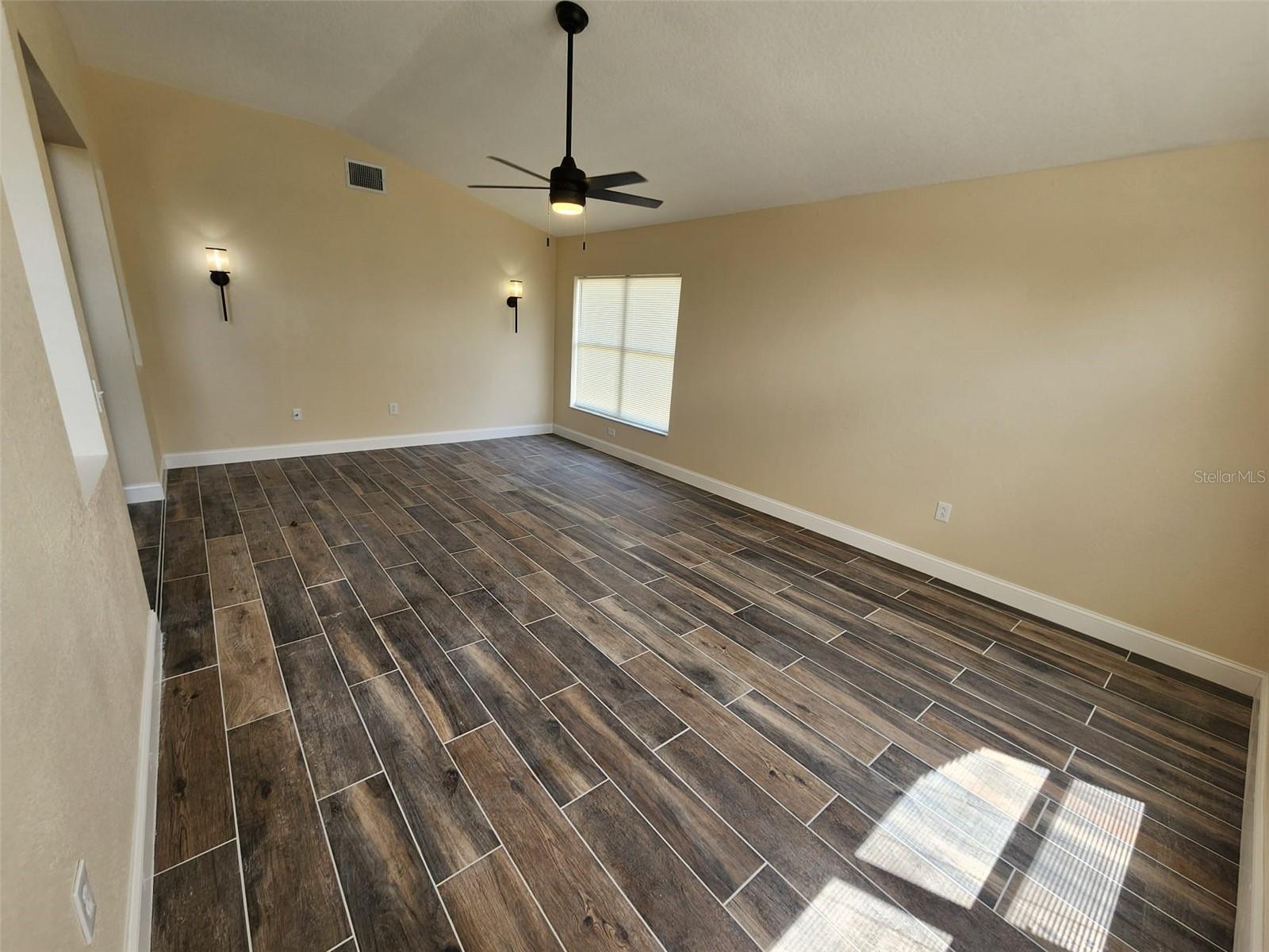 Image 6 of 21 For 29545 Morwen Place