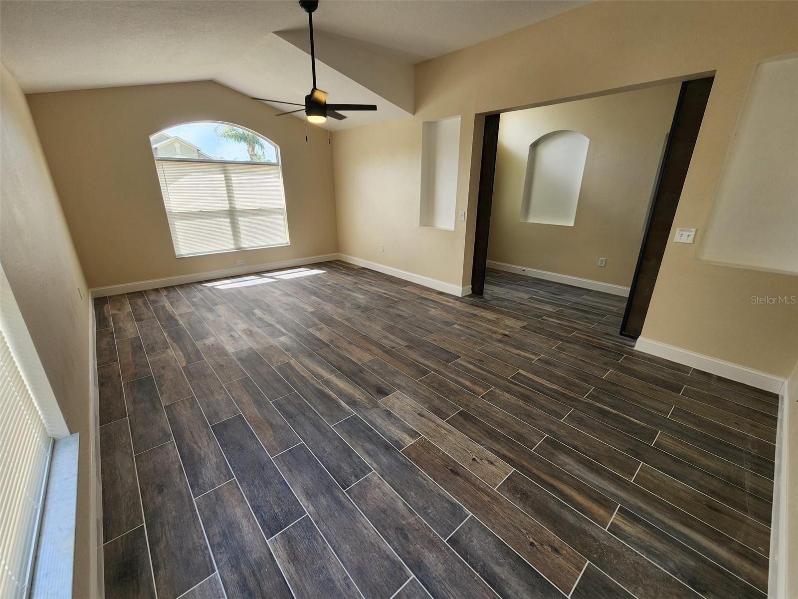 Image 7 of 21 For 29545 Morwen Place