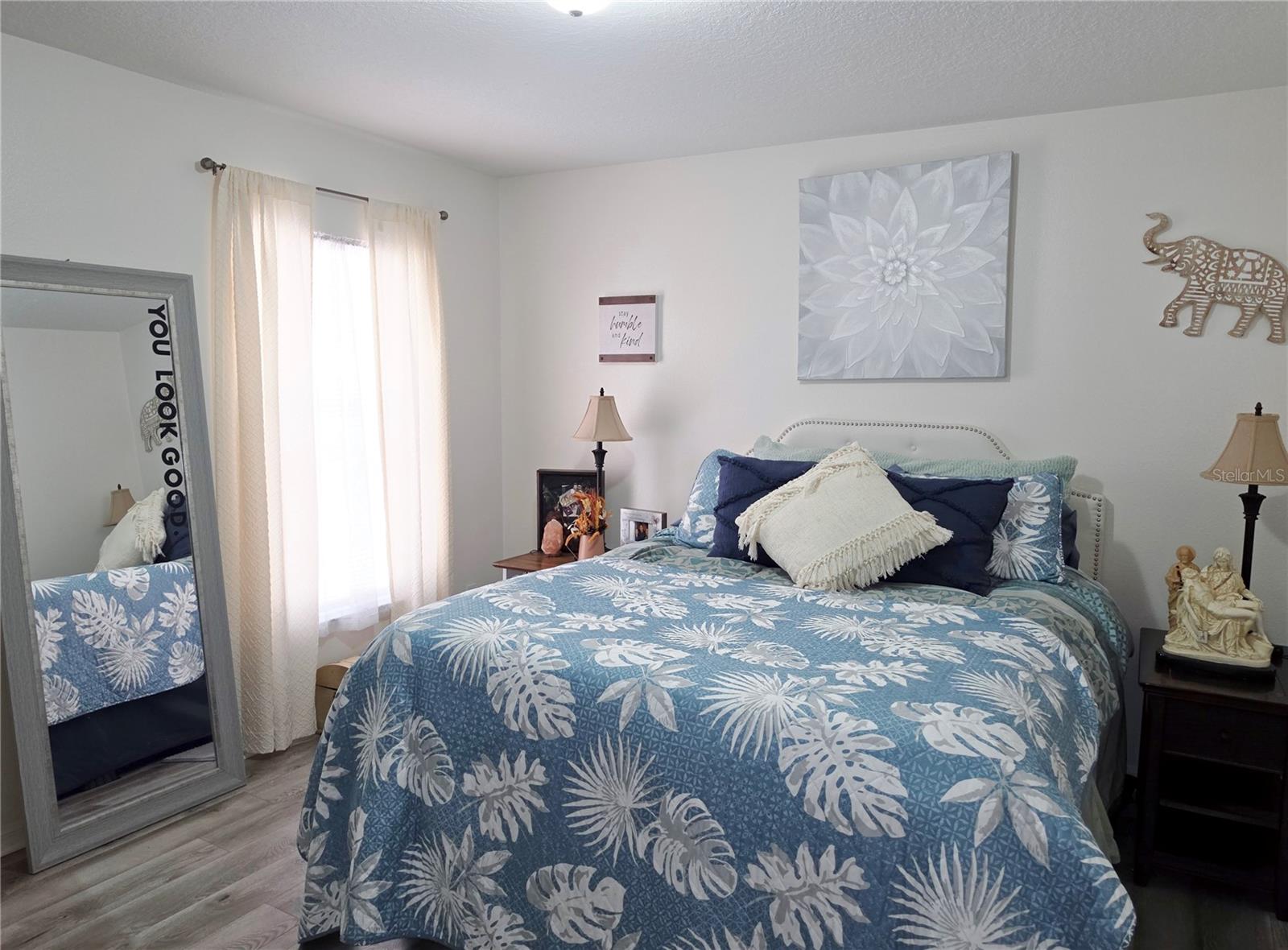 Image 23 of 30 For 15 Pitcairn Court