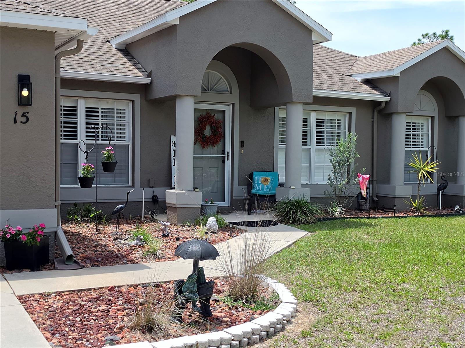 Image 4 of 30 For 15 Pitcairn Court