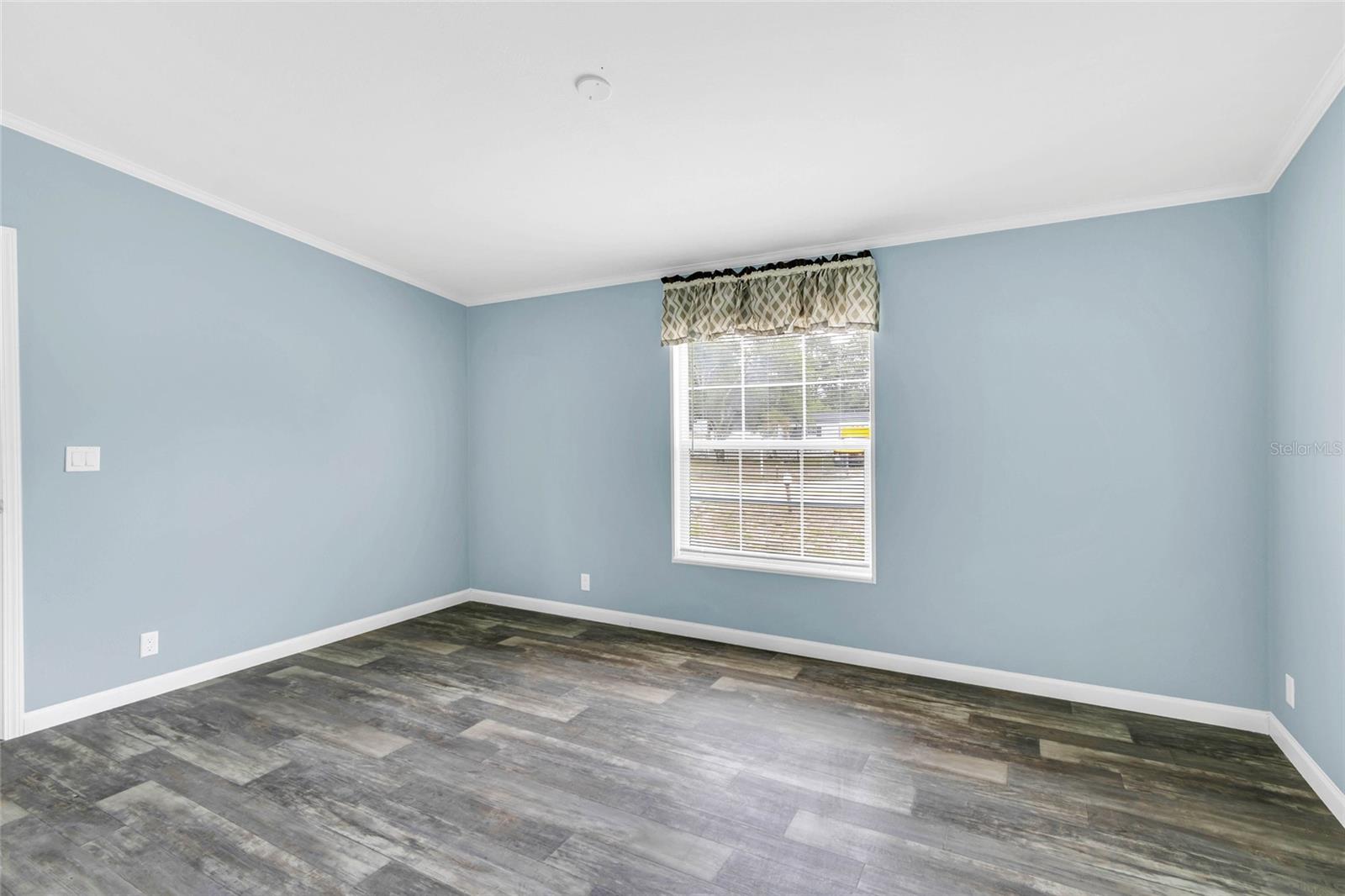 Image 20 of 34 For 7193 Sealawn Drive