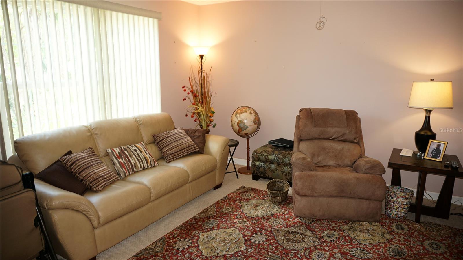 Image 11 of 30 For 7713 Hillside Court 203