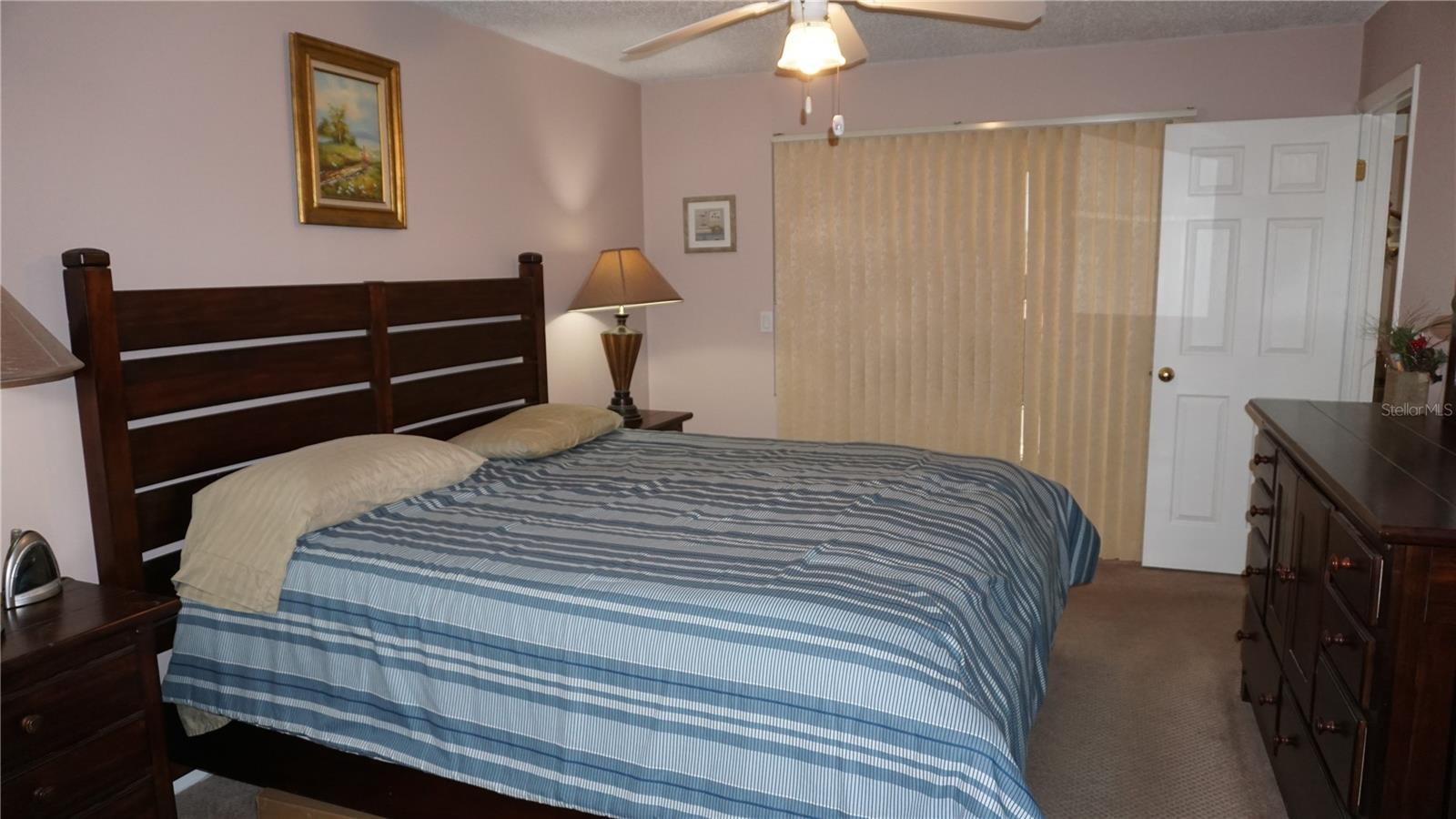 Image 15 of 30 For 7713 Hillside Court 203