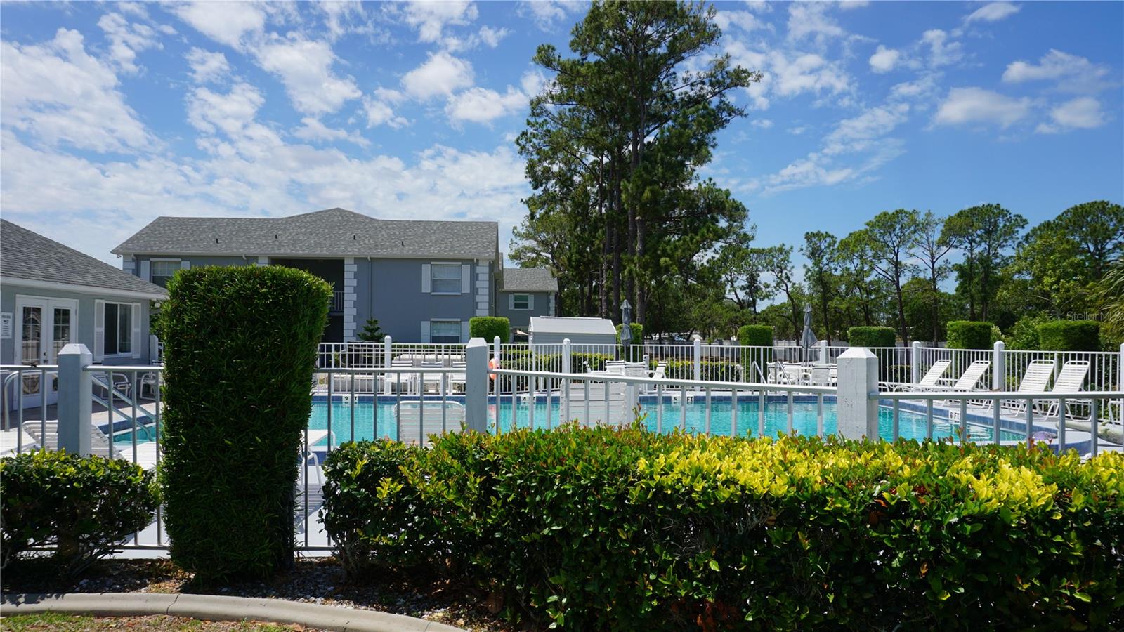 Image 26 of 30 For 7713 Hillside Court 203