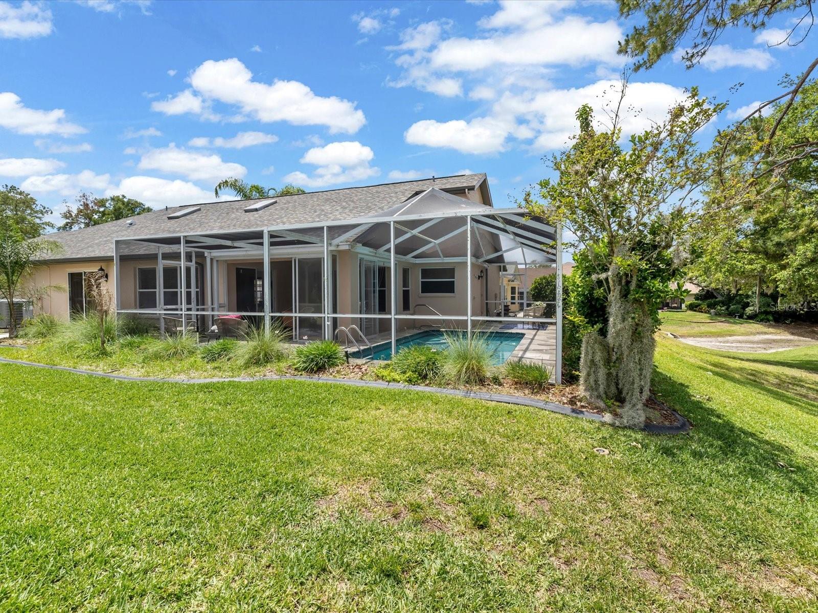 Image 32 of 51 For 9631 Oakwood Hills Court