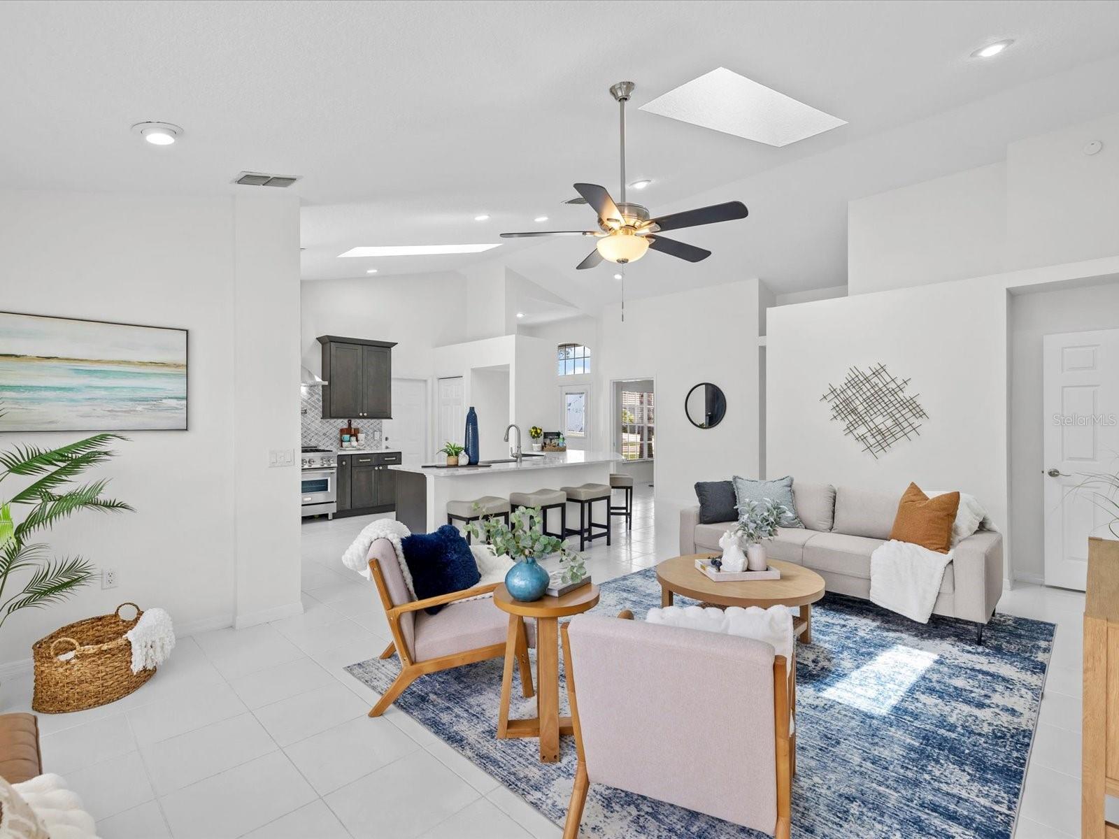 Image 4 of 51 For 9631 Oakwood Hills Court