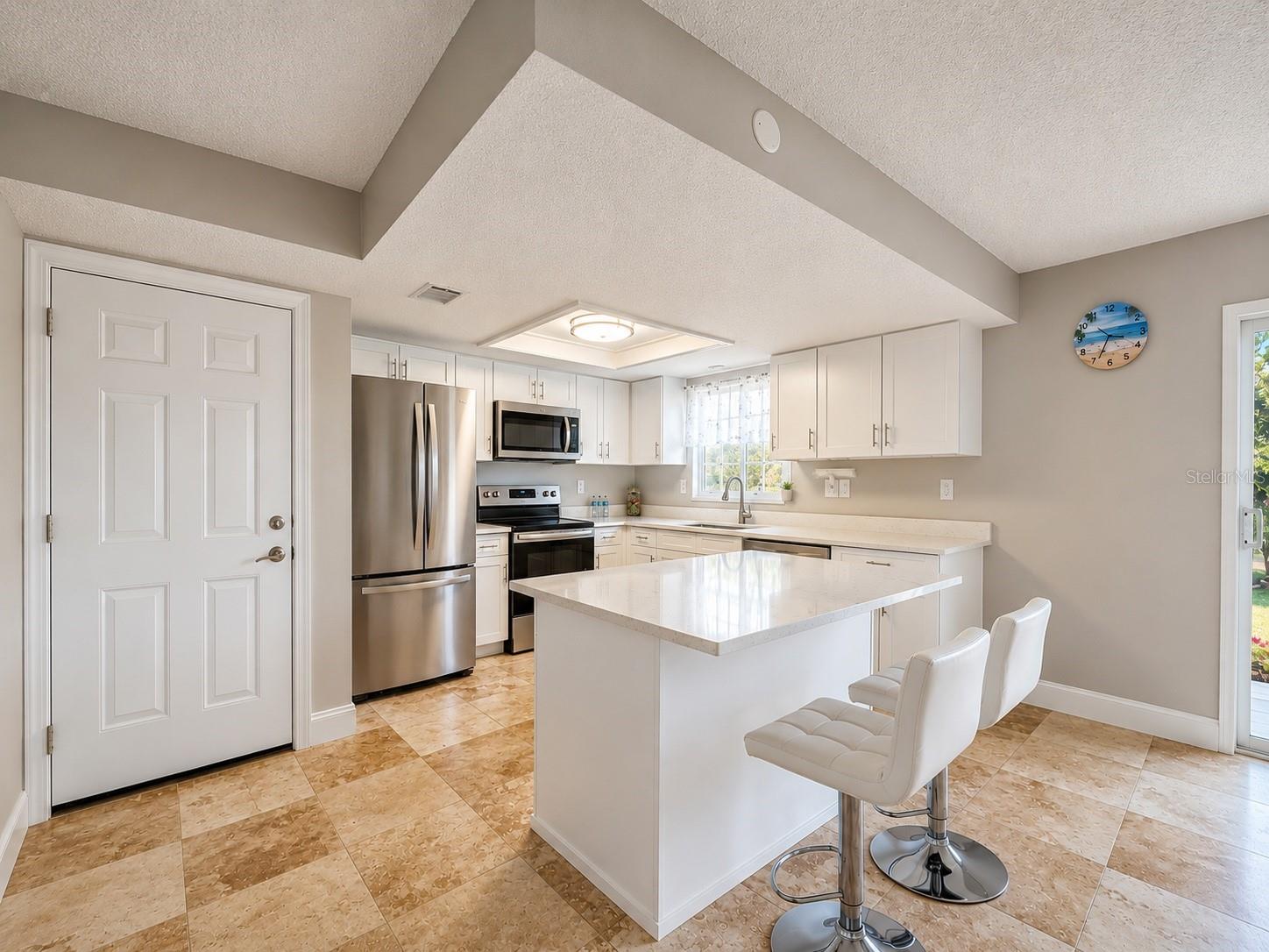 Image 2 of 15 For 8818 Bay Pointe Drive 108