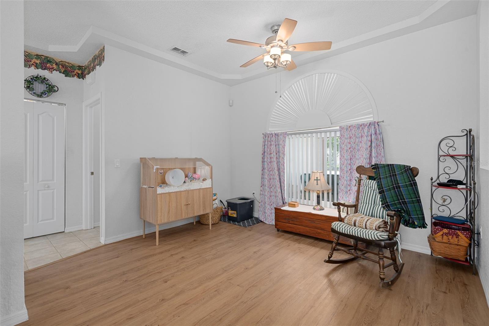 Image 19 of 58 For 4312 Bayridge Court