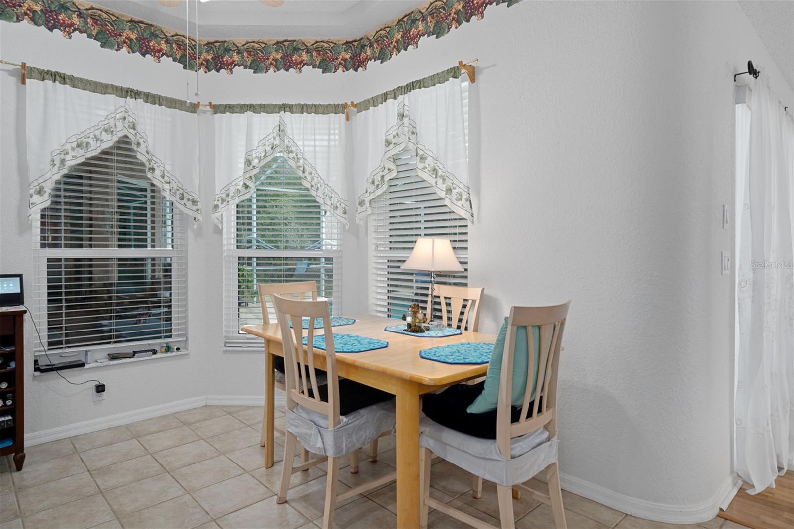 Image 27 of 58 For 4312 Bayridge Court