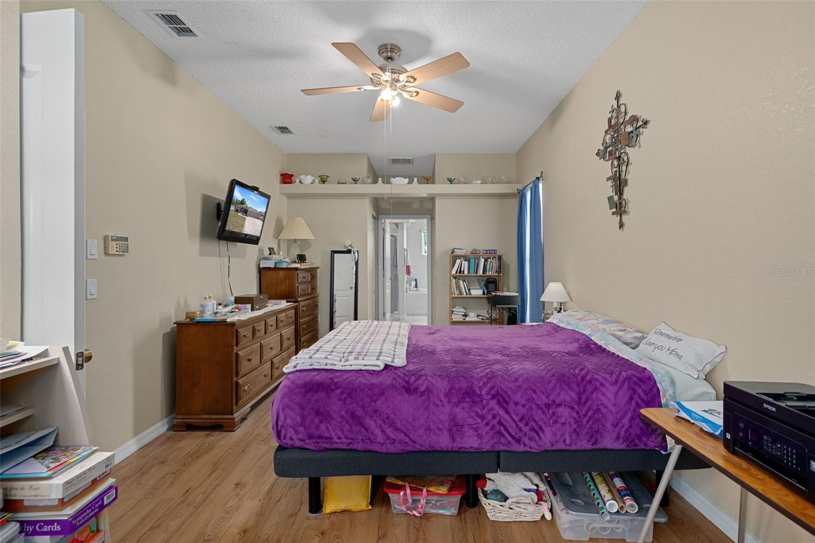 Image 31 of 58 For 4312 Bayridge Court
