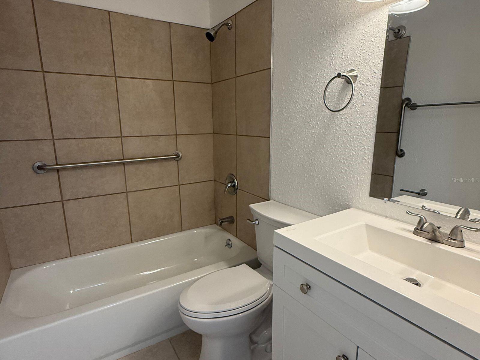 Listing photo id 20 for 4954 Bitner Street
