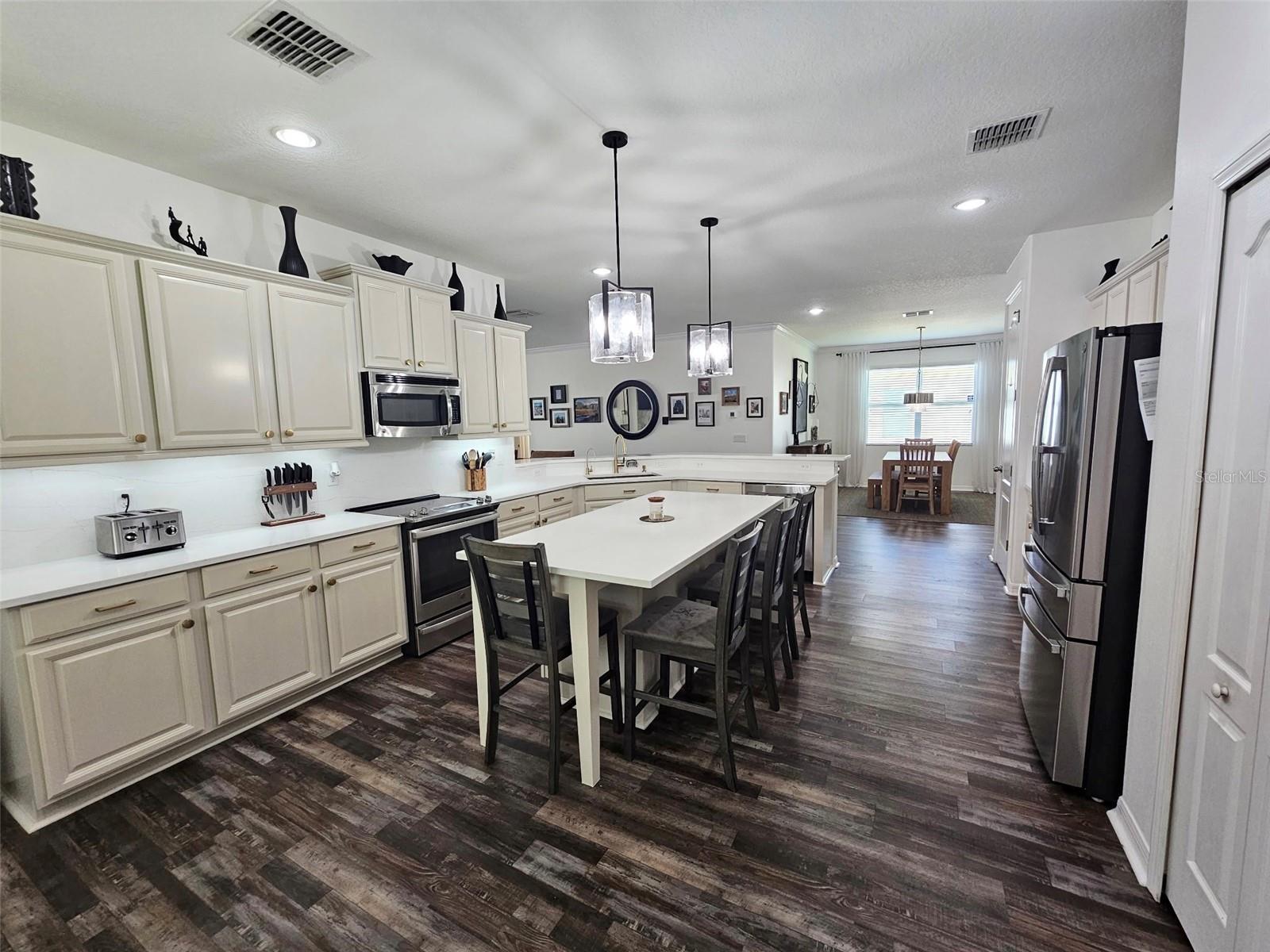 Image 13 of 40 For 12641 Drakefield Drive
