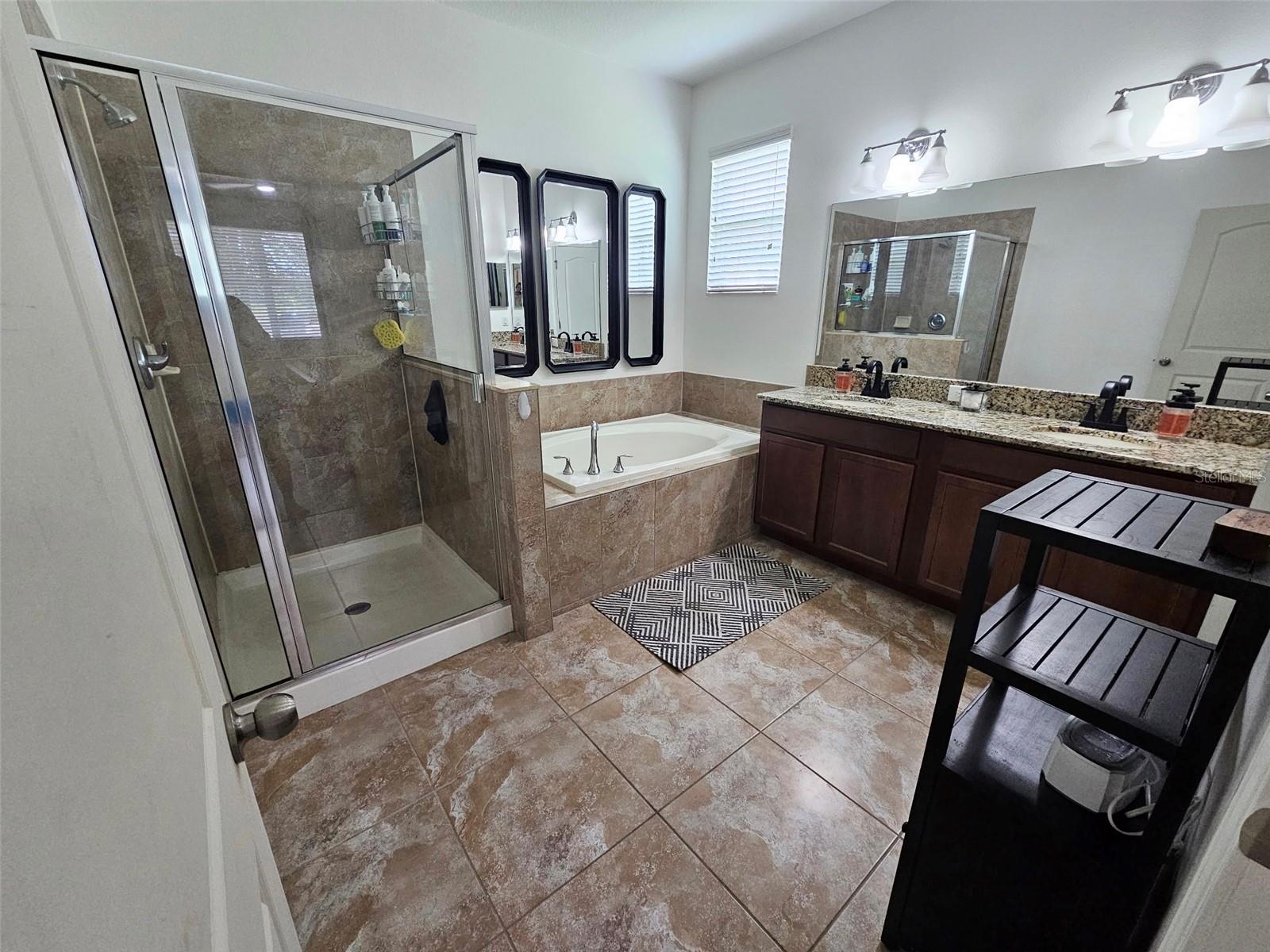 Image 20 of 40 For 12641 Drakefield Drive