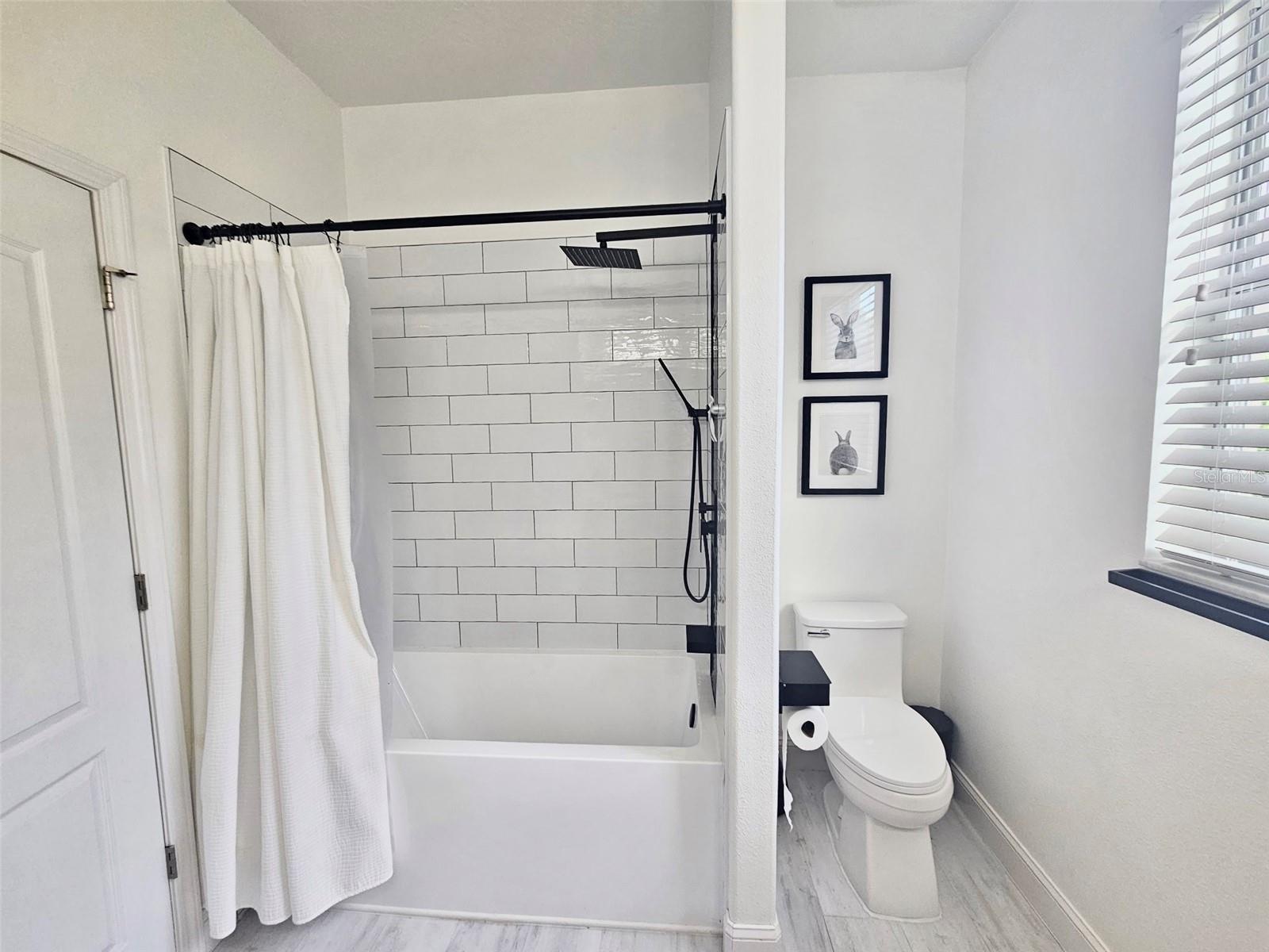Image 22 of 40 For 12641 Drakefield Drive