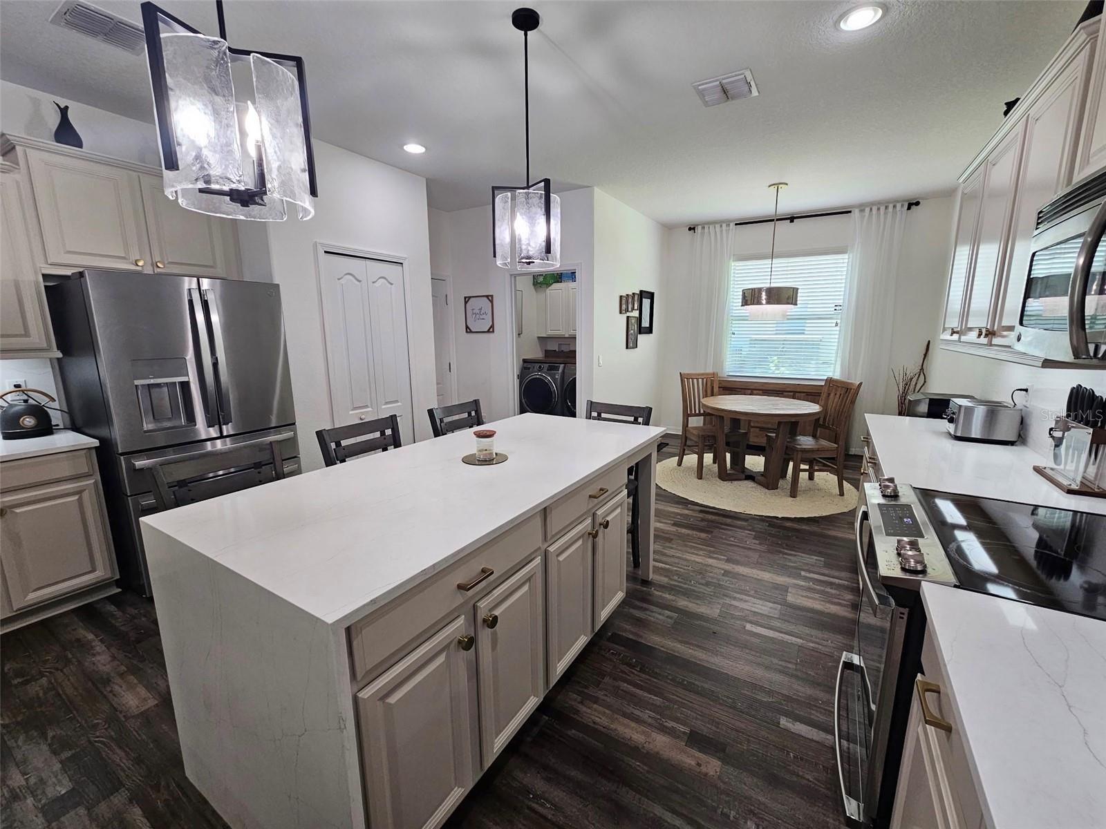 Image 9 of 40 For 12641 Drakefield Drive