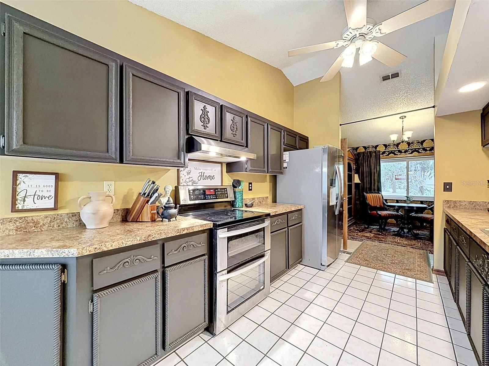 Image 14 of 41 For 7111 Ricker Avenue