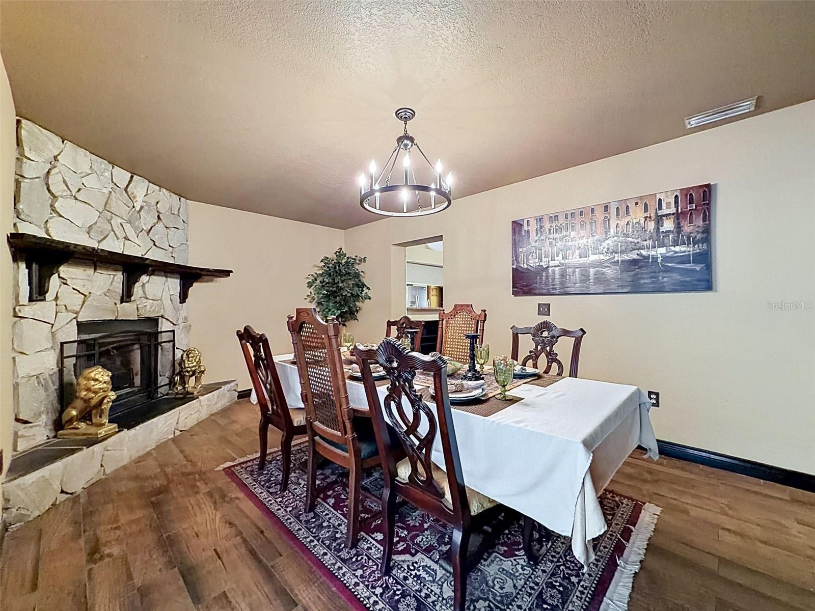 Image 18 of 41 For 7111 Ricker Avenue