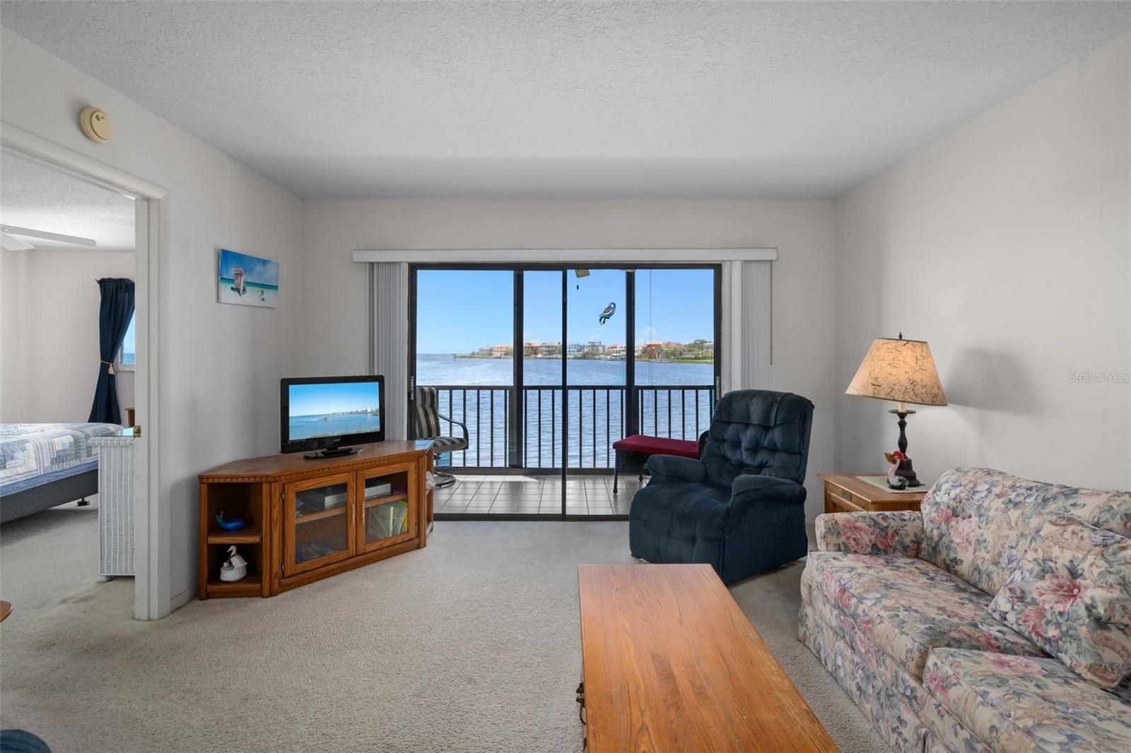 Image 11 of 52 For 8211 Brent Street 816