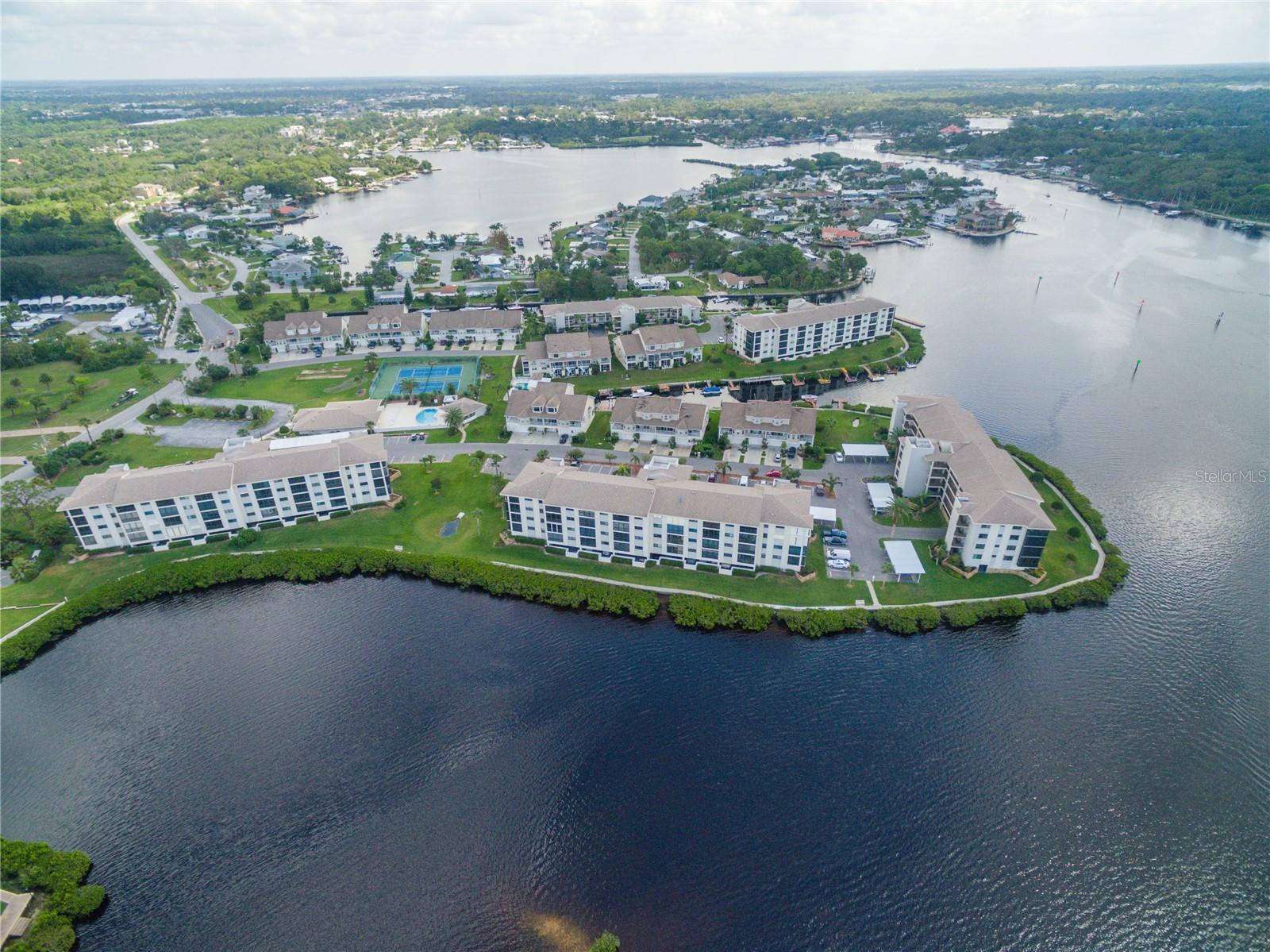 Image 4 of 52 For 8211 Brent Street 816