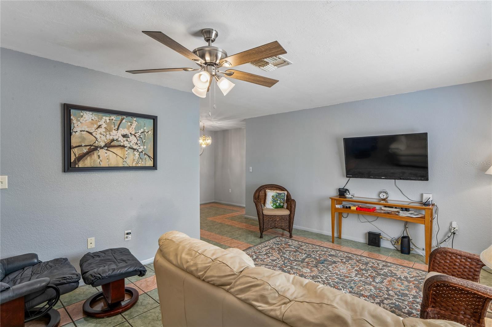 Image 6 of 47 For 14345 Missouri Skylark Road