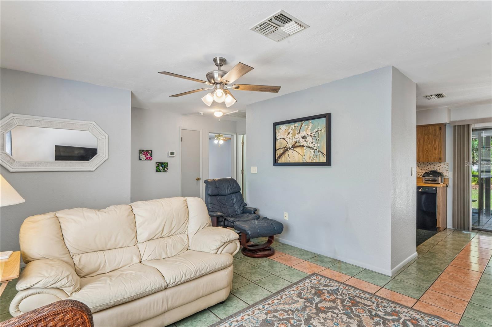 Image 9 of 47 For 14345 Missouri Skylark Road