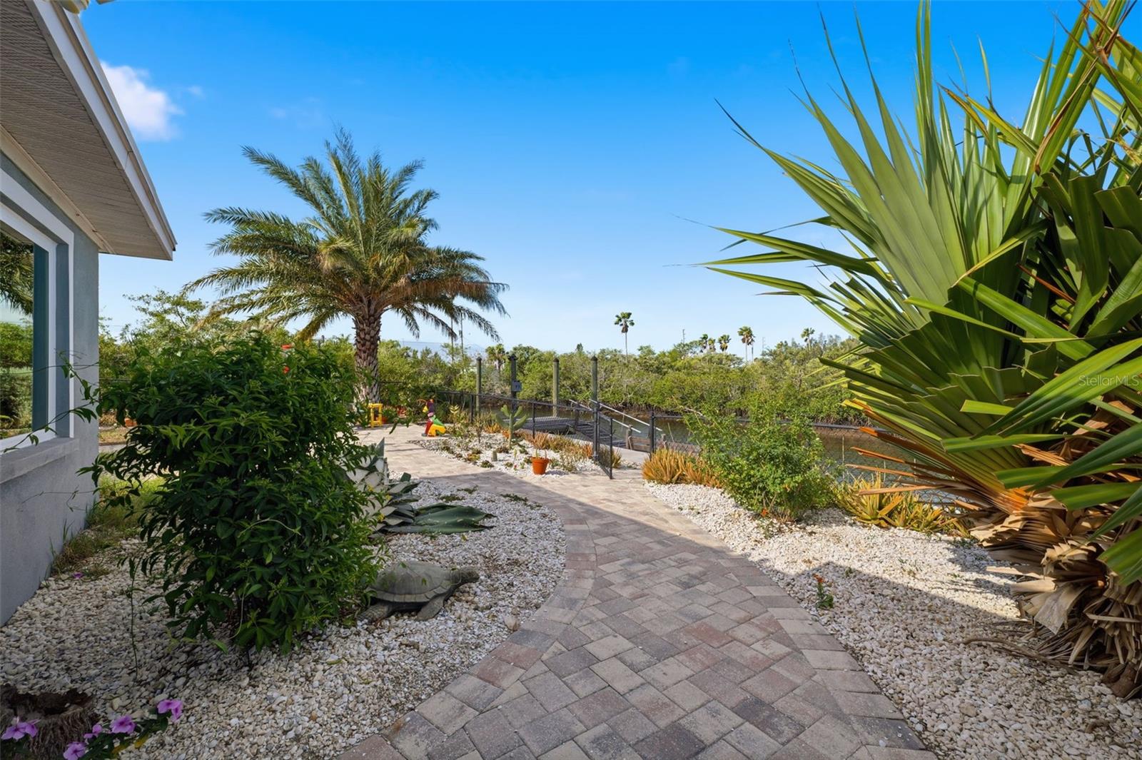 Image 22 of 44 For 13231 Starfish Drive