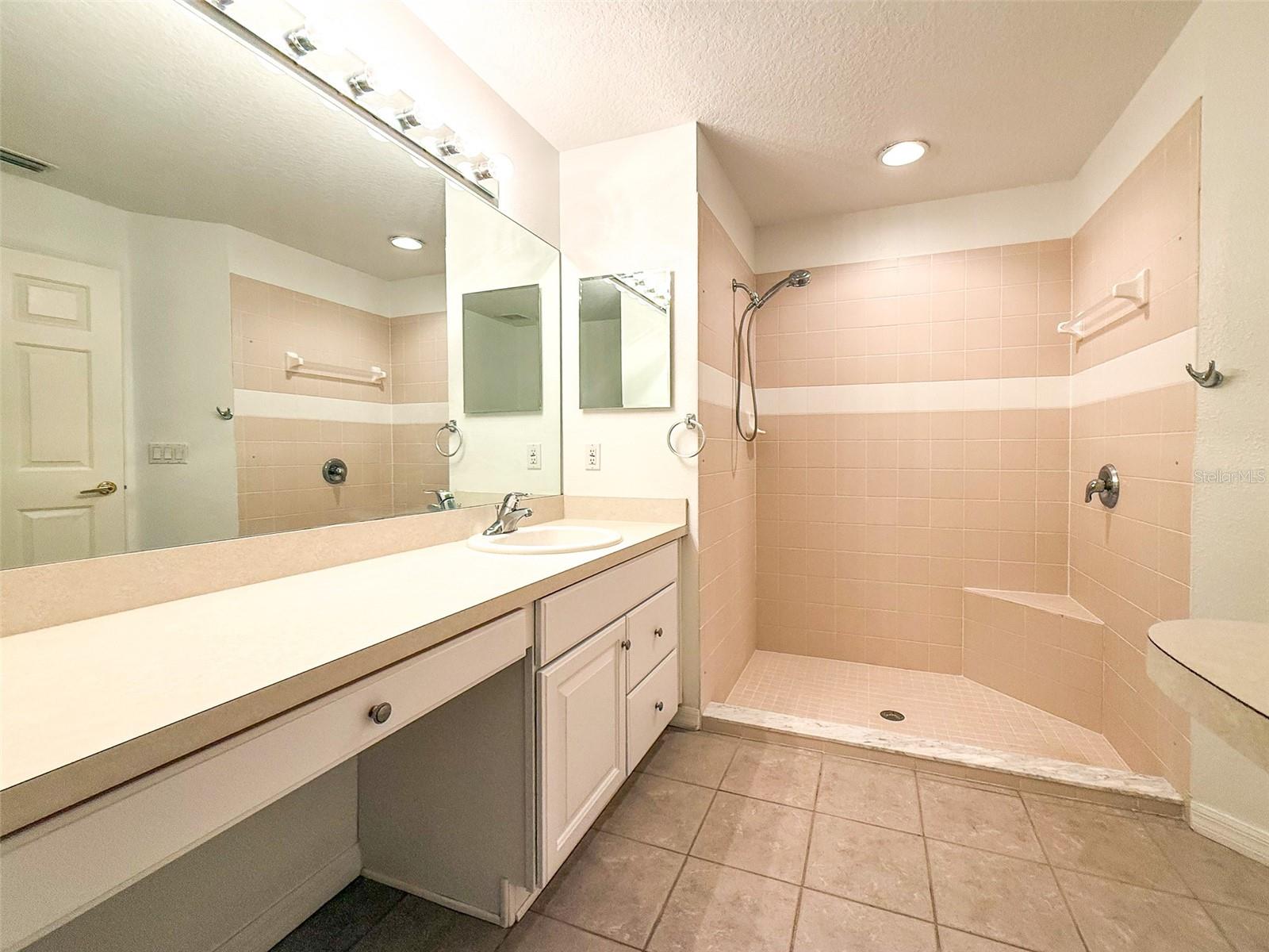 Image 20 of 45 For 18037 Baywood Forest Drive