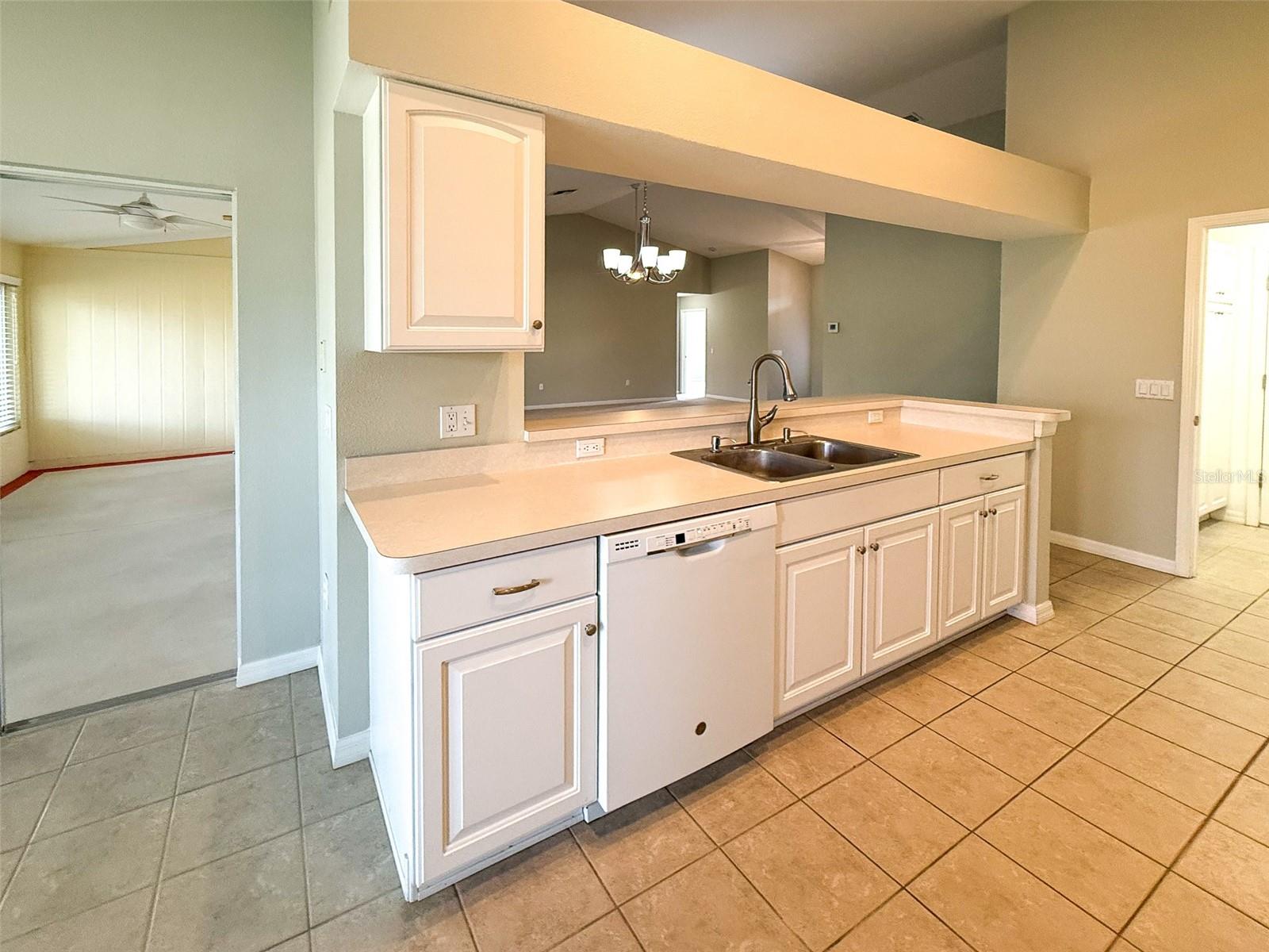 Image 7 of 45 For 18037 Baywood Forest Drive