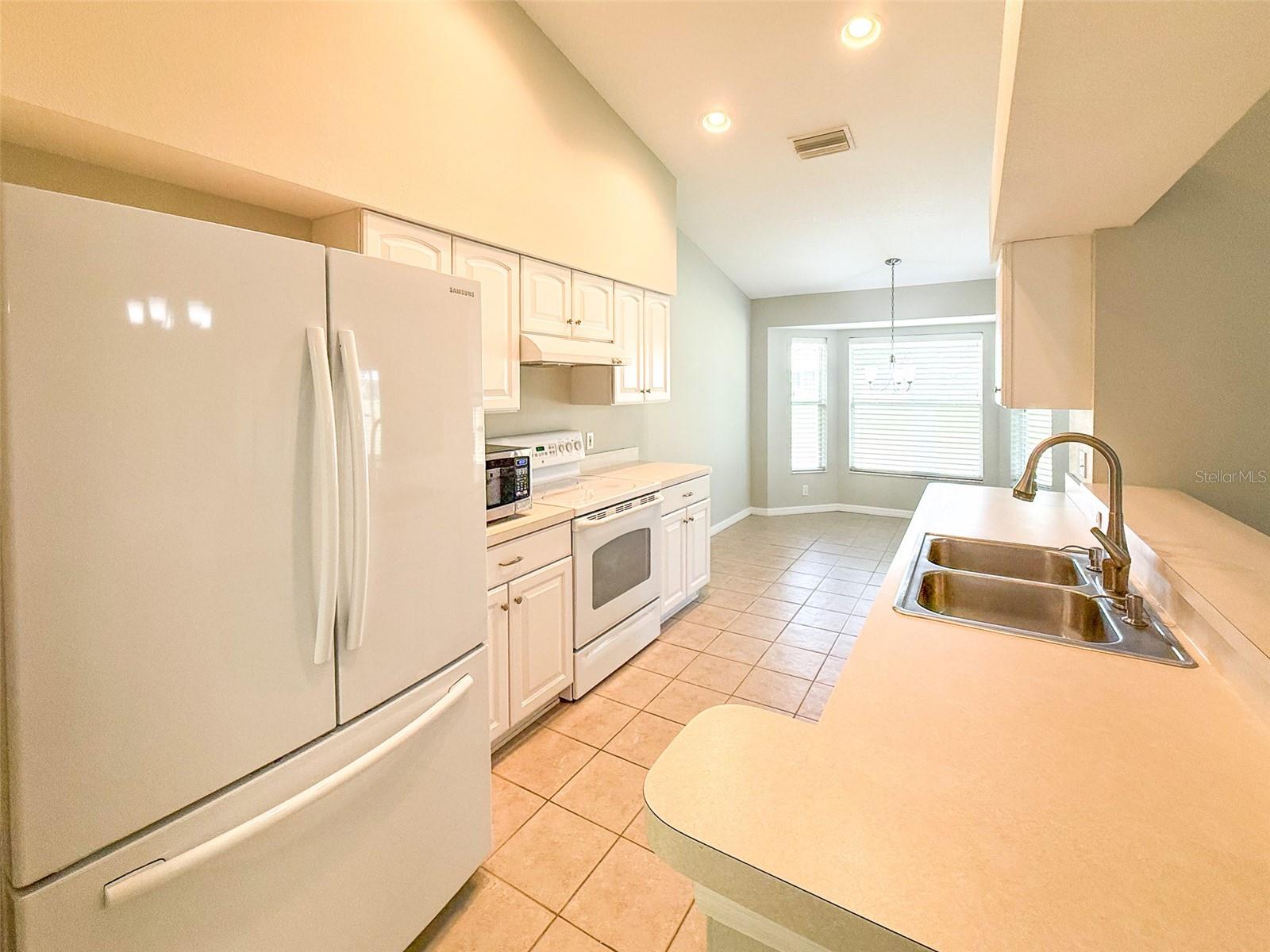 Image 9 of 45 For 18037 Baywood Forest Drive