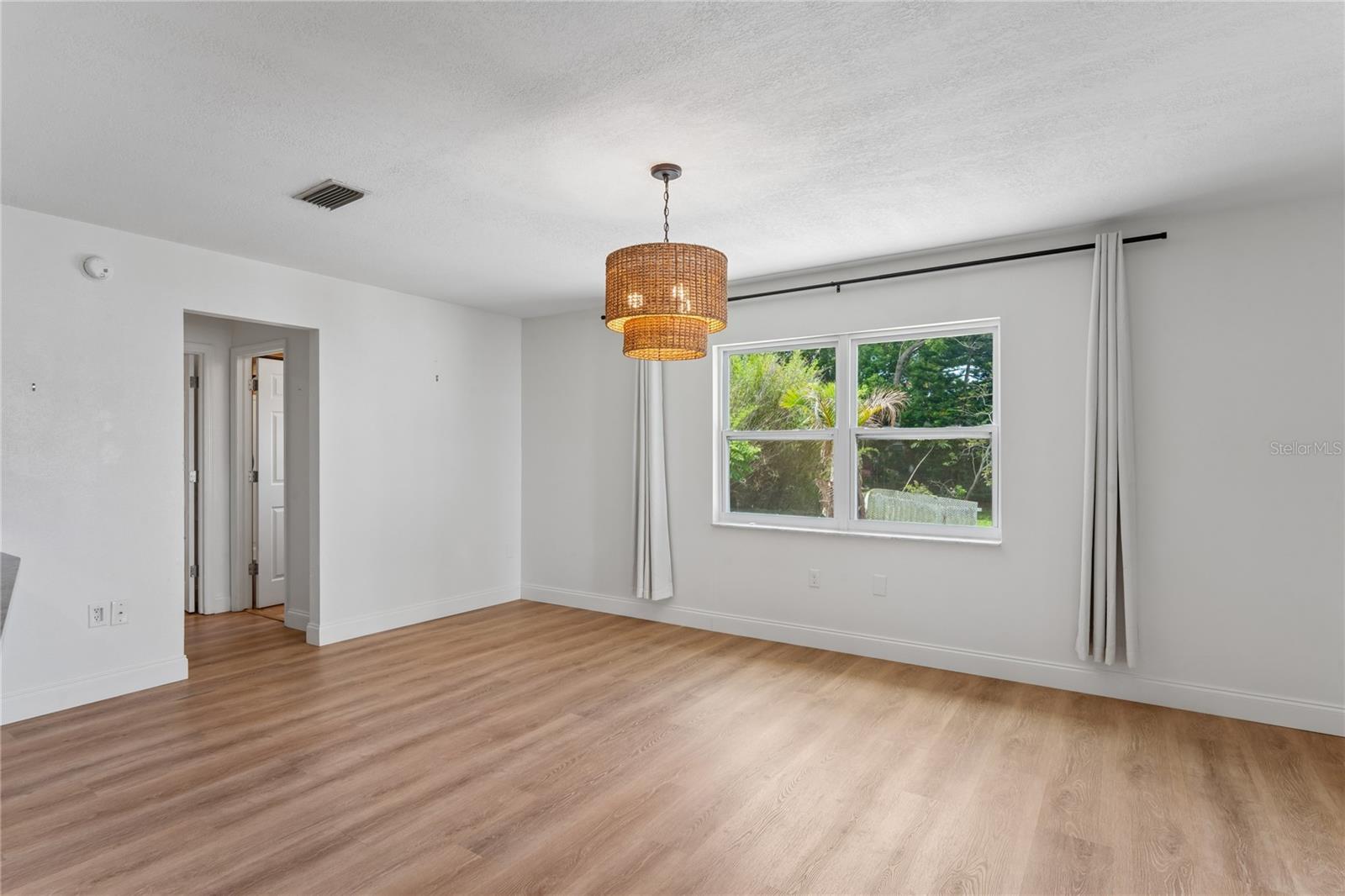 Image 13 of 63 For 7900 Cayuga Drive