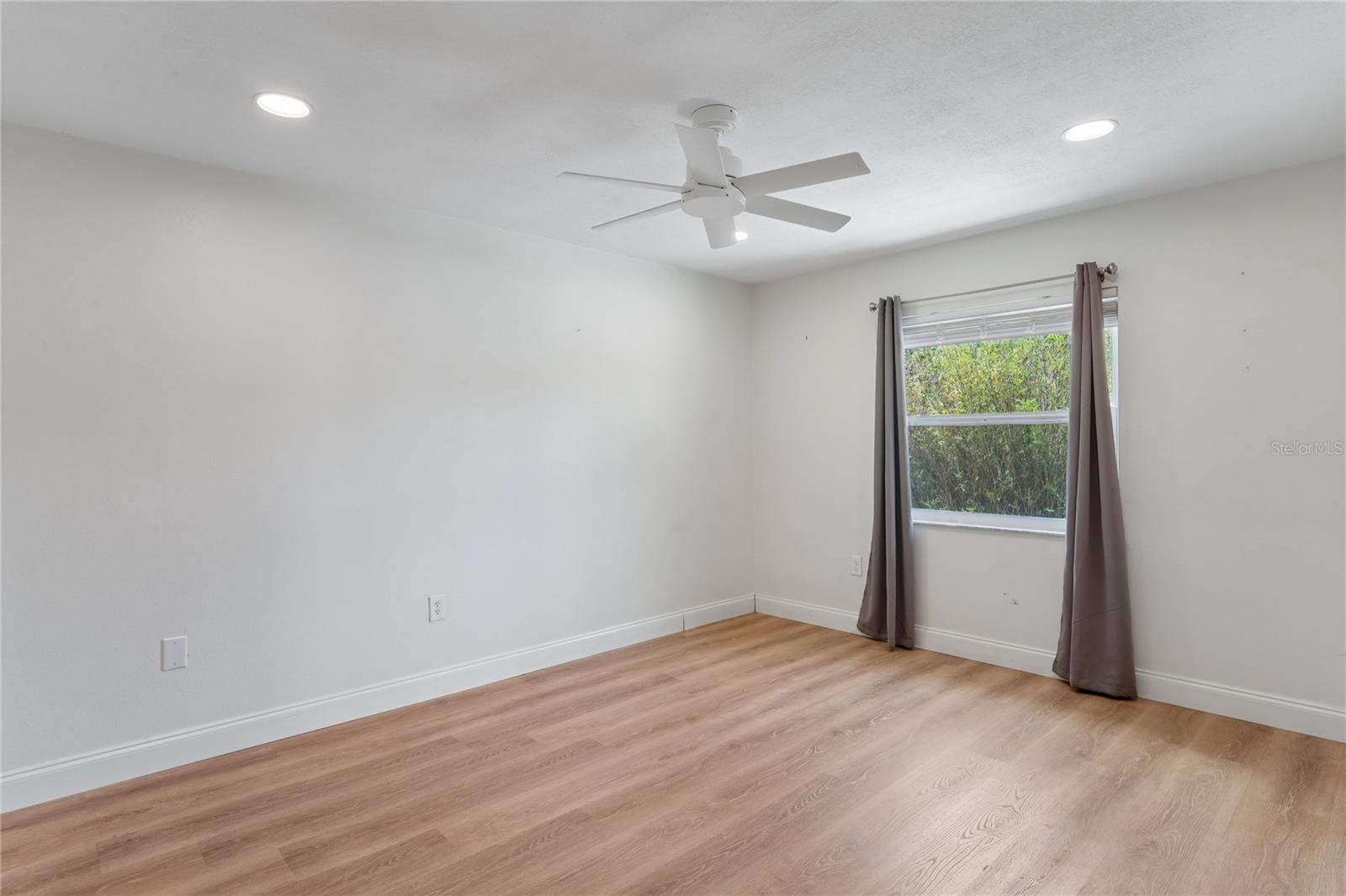 Image 30 of 63 For 7900 Cayuga Drive