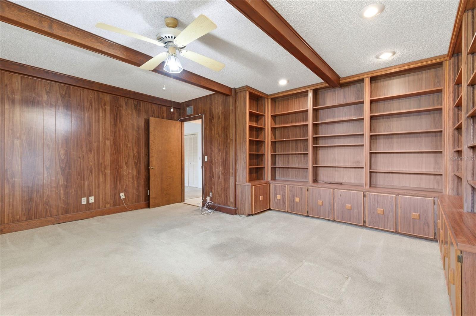 Image 43 of 62 For 2170 Americus Boulevard S 58