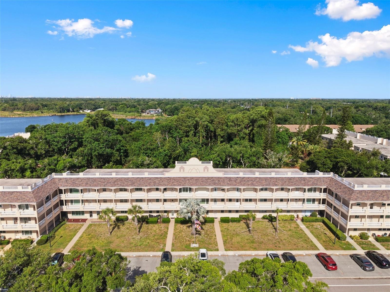 Image 47 of 62 For 2170 Americus Boulevard S 58