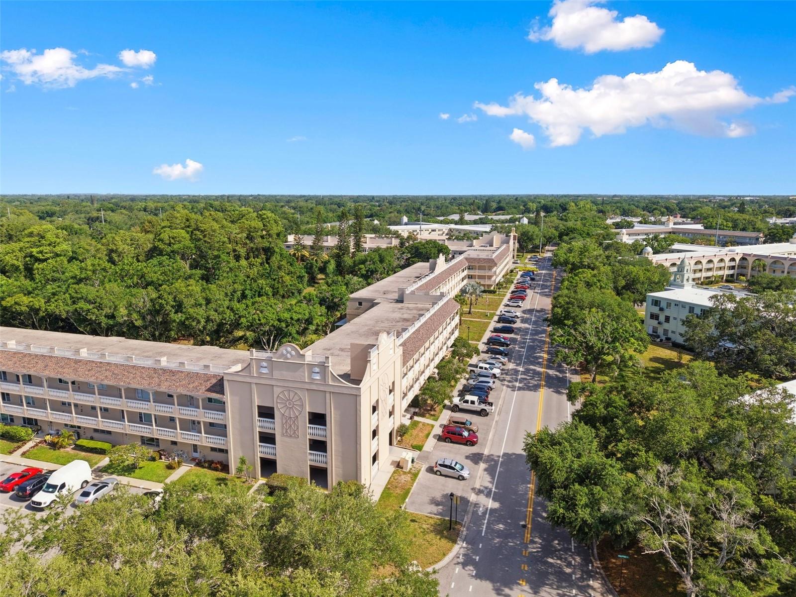 Image 48 of 62 For 2170 Americus Boulevard S 58