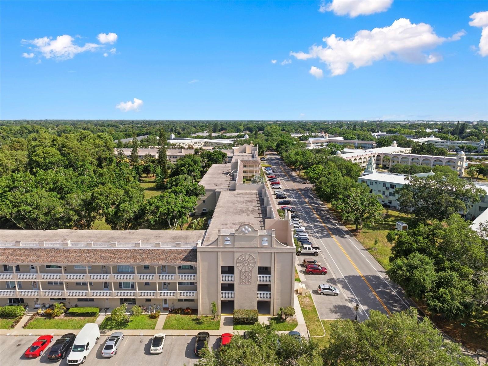 Image 49 of 62 For 2170 Americus Boulevard S 58