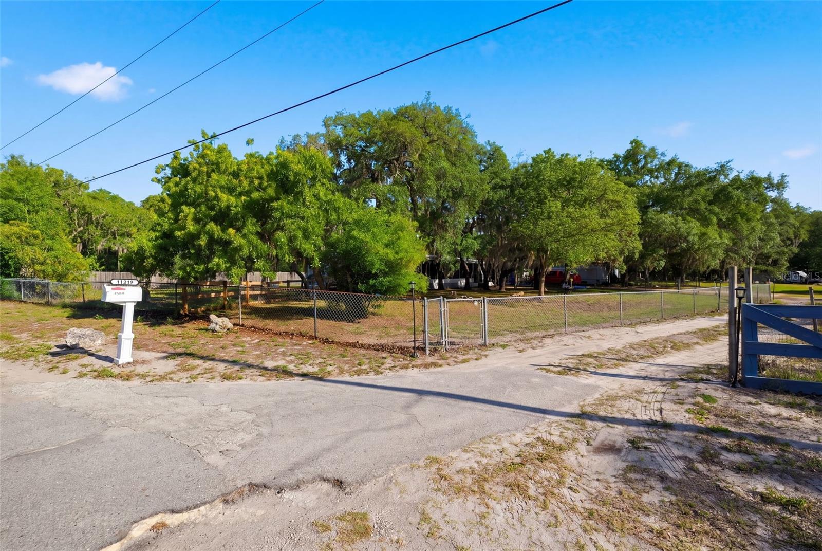 Image 11 of 70 For 11219 Hook Lane